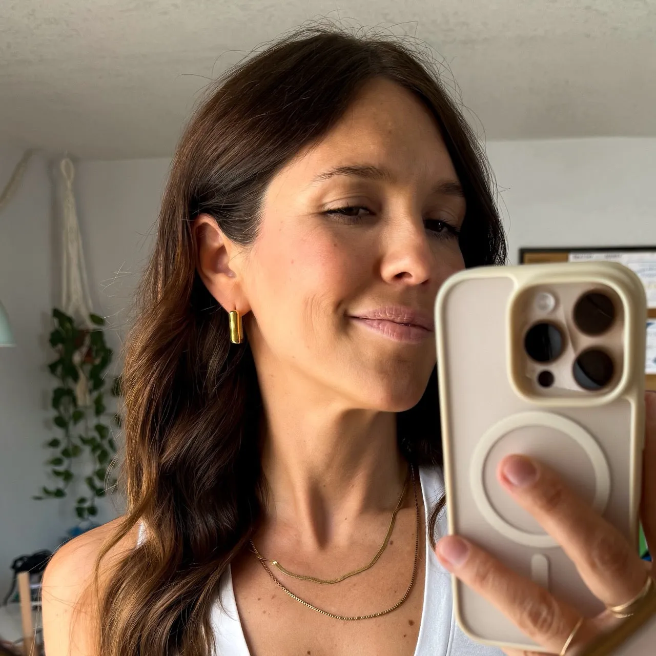 Chunky Rounded Rectangle Huggie Hoop Earrings sold by Modcloth product image thumbnail 5