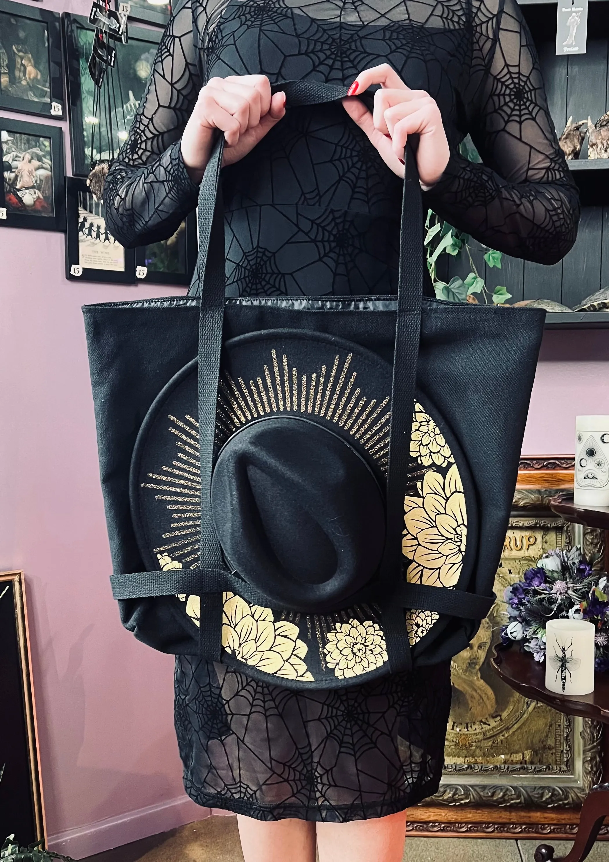 Brimmed Hat Bag - Large Heavy Duty Tote with Straps to Carry Your Favorite Hat! sold by Modcloth product image thumbnail 2