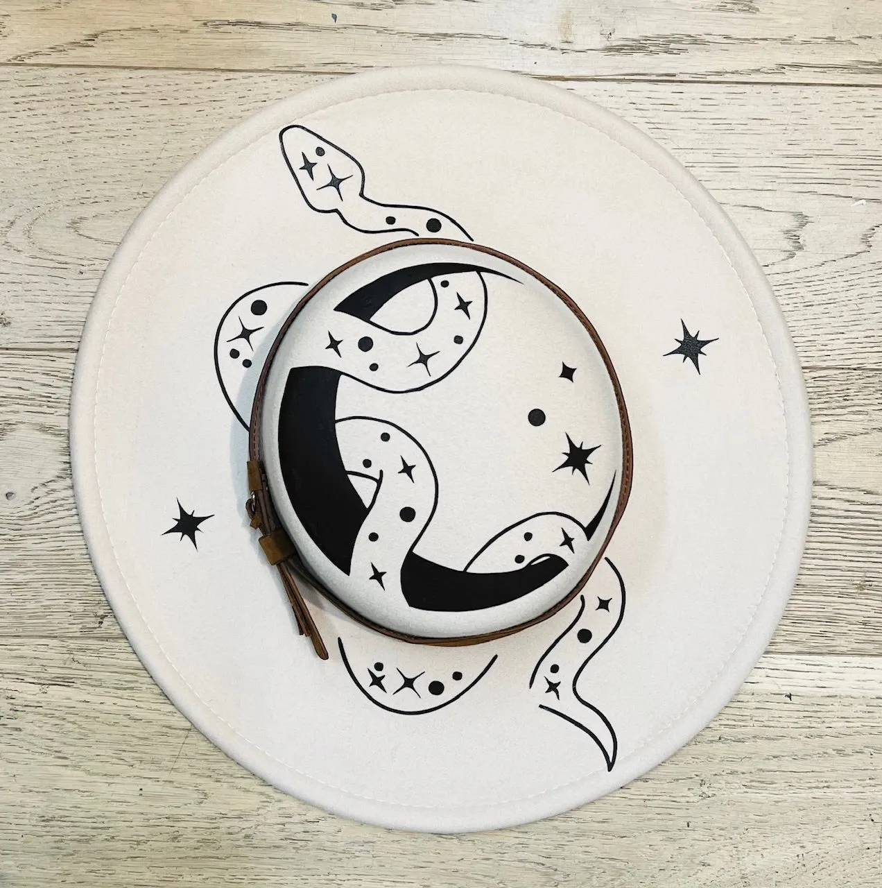 Vegan Felt Wide Brim Hat - Flat Top - Cream - Snake Moon sold by Modcloth product image thumbnail 2