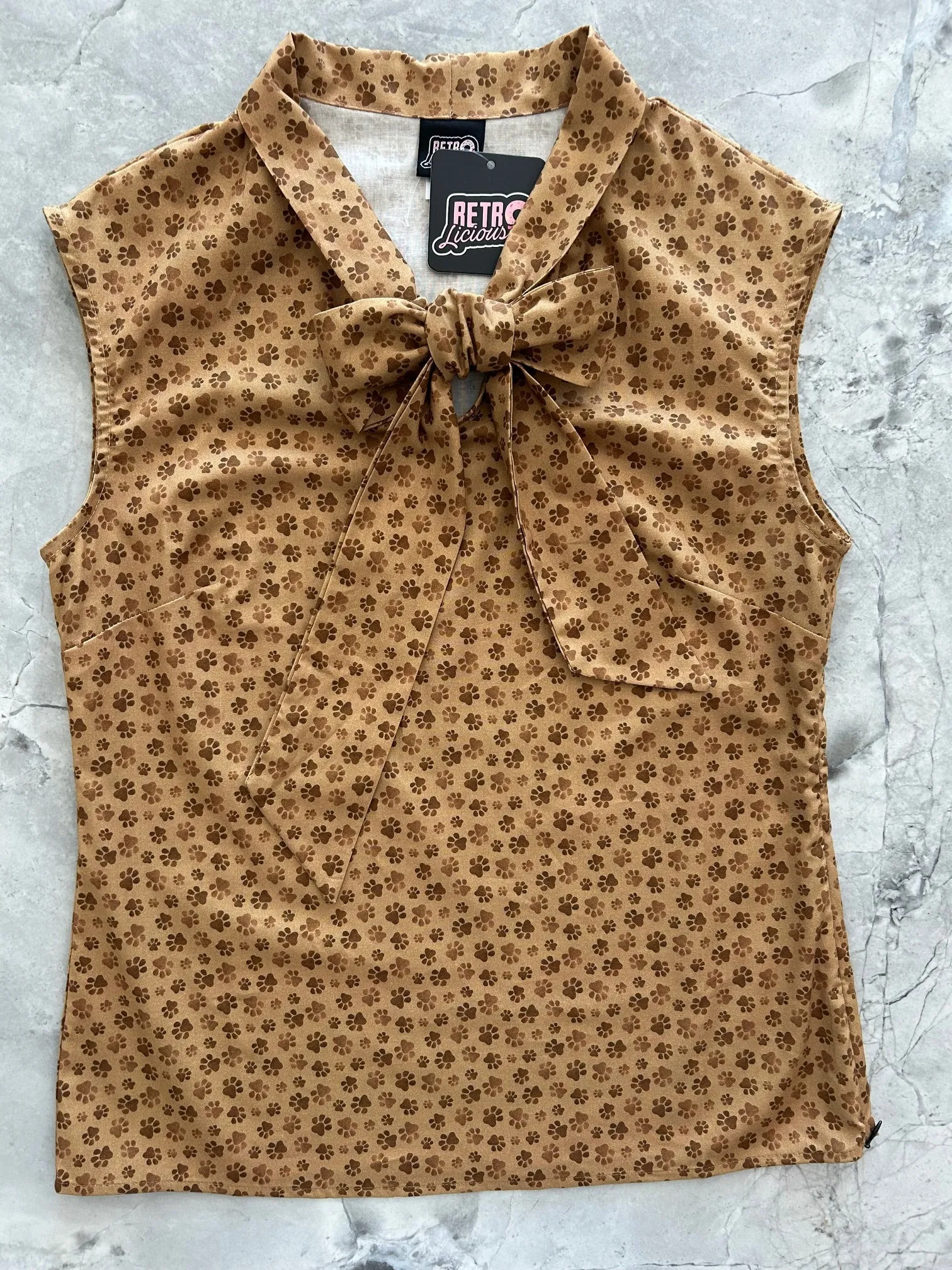 Vintage Style Bow Top in Paw Print sold by Modcloth product image thumbnail 4