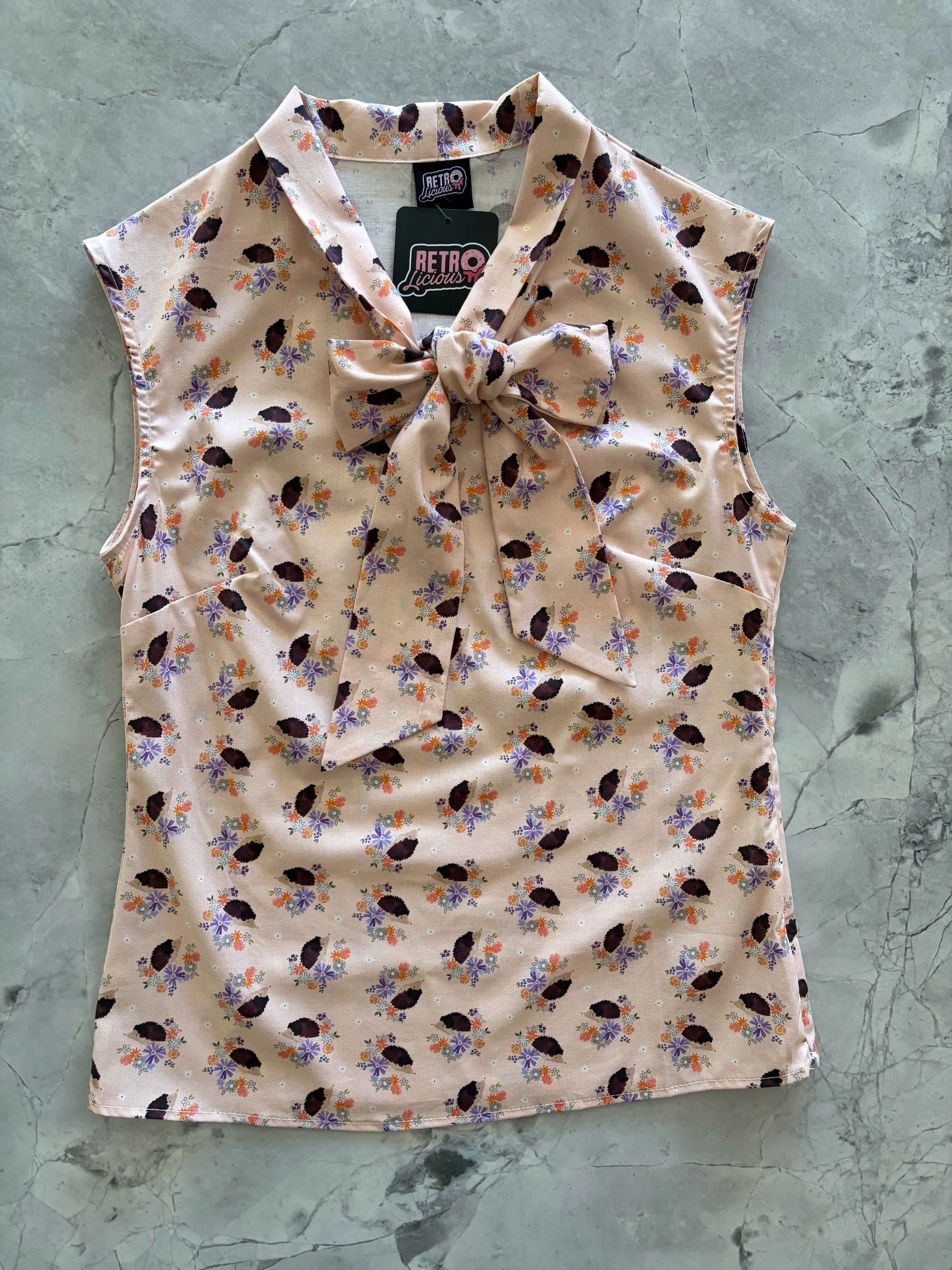 Vintage Style Bow Top in Hedgehog Print sold by Modcloth product image thumbnail 4