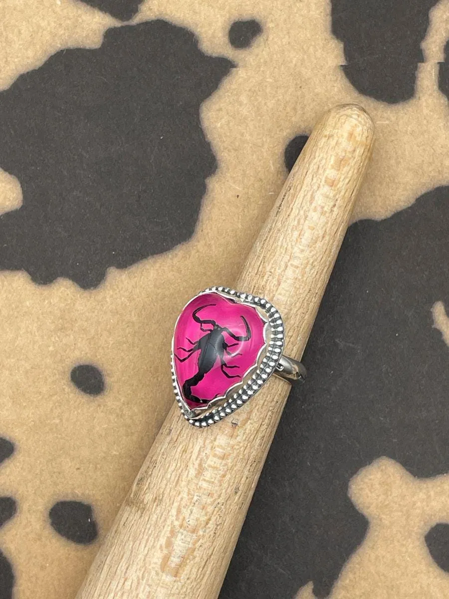 Winona - Black Scorpion in Pink Heart Ring sold by Modcloth product image thumbnail 2