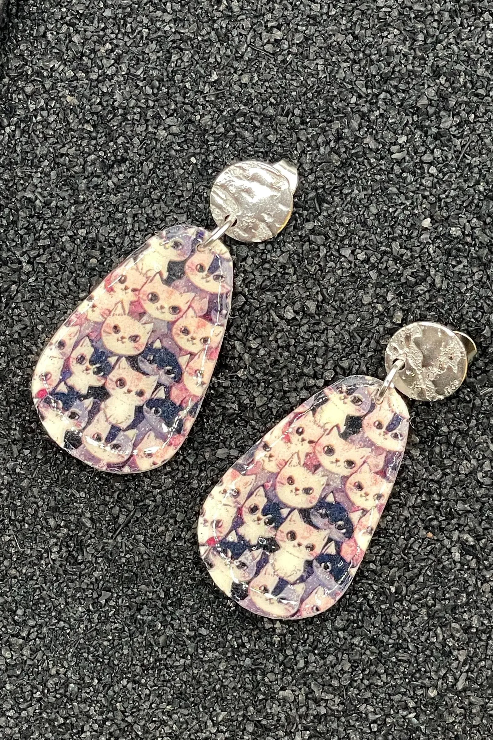 Cat Lover - Retro Kitty Printed Dangle Earrings: Handmade Polymer Clay sold by Modcloth