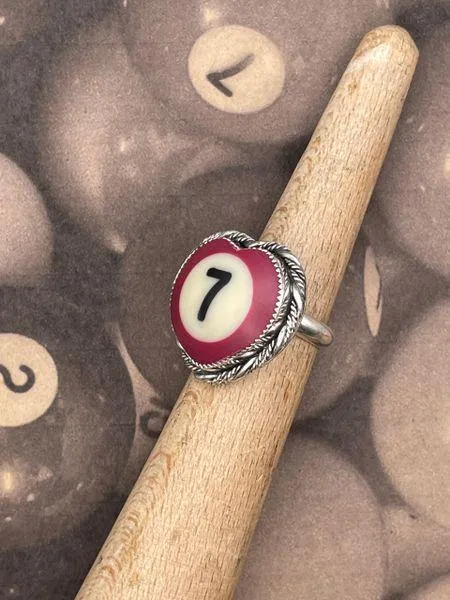 Steven - Vintage Billiard Ball Lucky #7 Heart Ring sold by Modcloth product image thumbnail 2