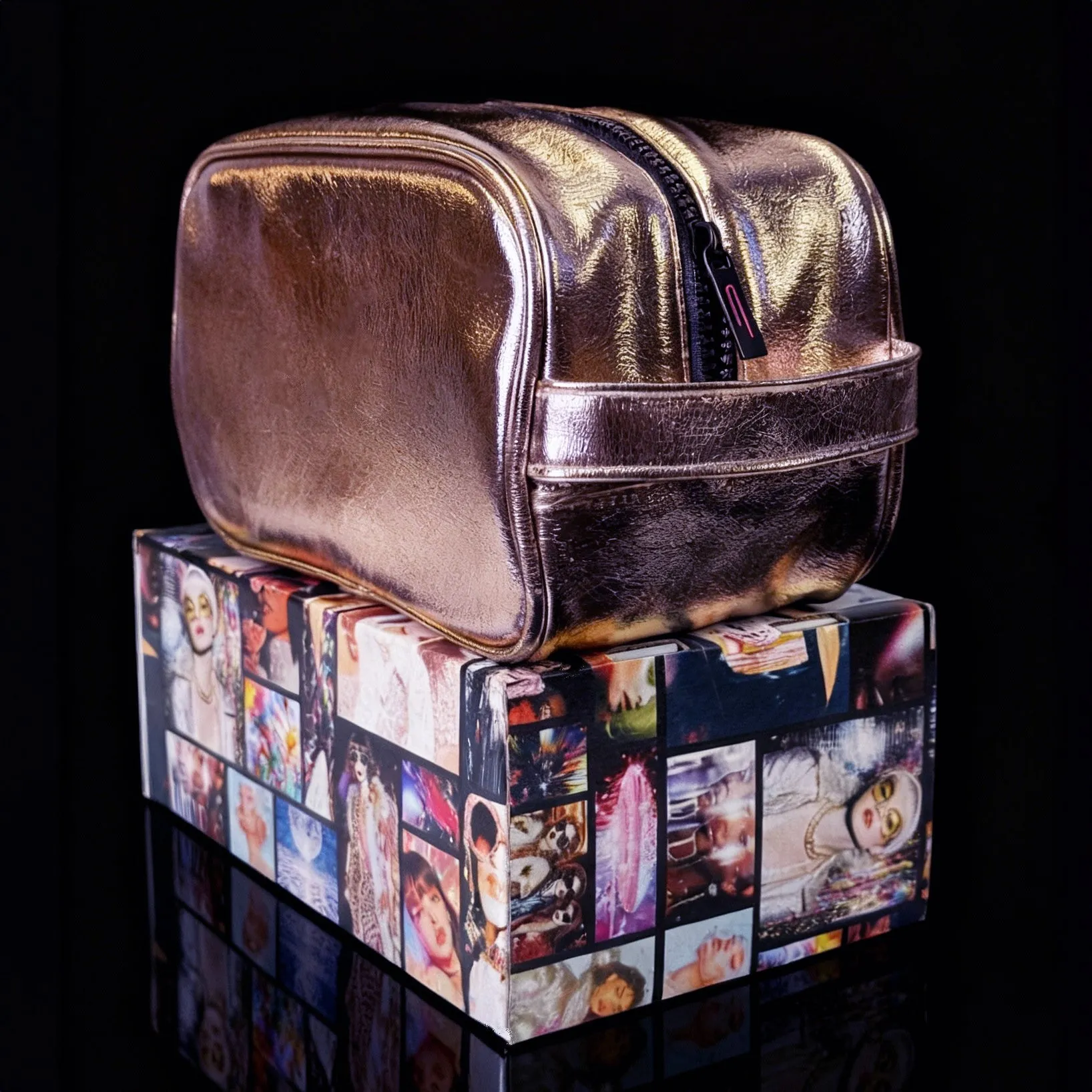 Aurora Get Lit - Light Up Makeup Bag - Fizz sold by Modcloth product image thumbnail 4
