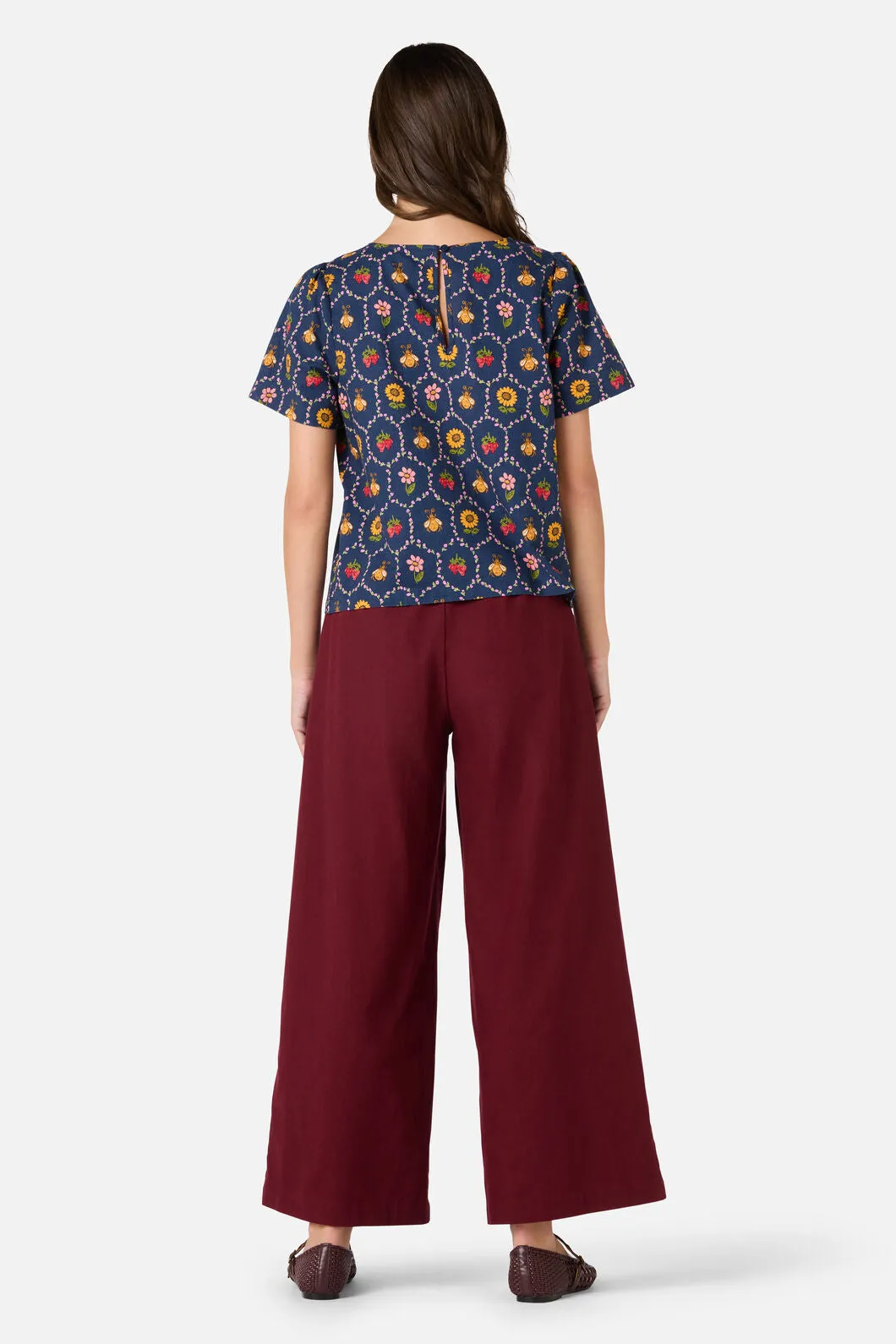 Honey Bee Hive Top sold by Modcloth product image thumbnail 4