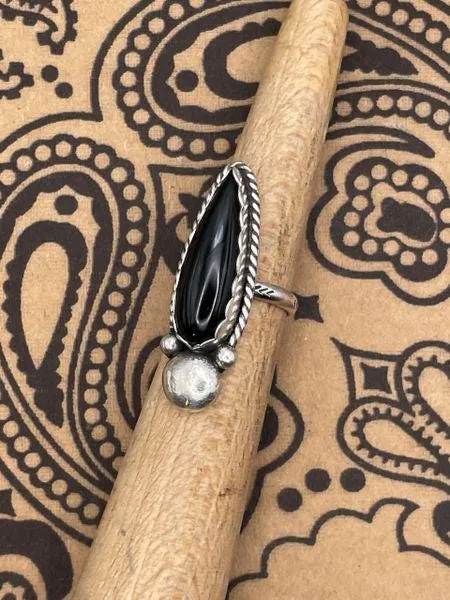 Danielle - Black Teardrop Onyx Ring sold by Modcloth product image thumbnail 4