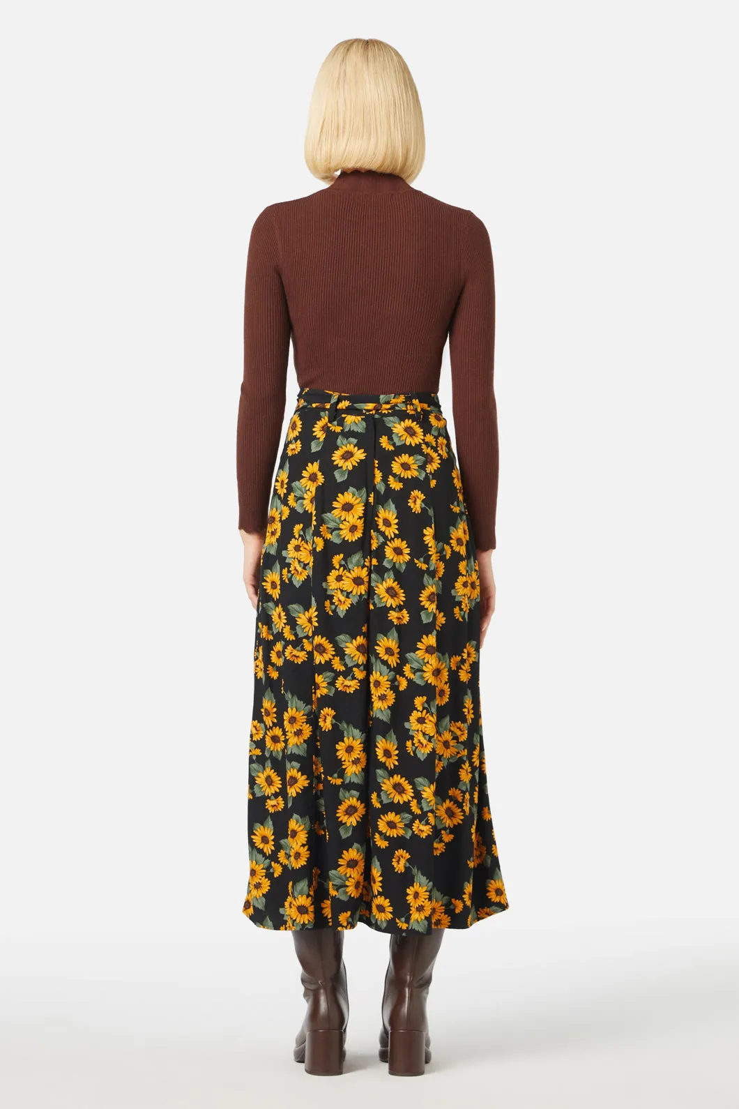 Winter Daisy Skirt sold by Modcloth product image thumbnail 4