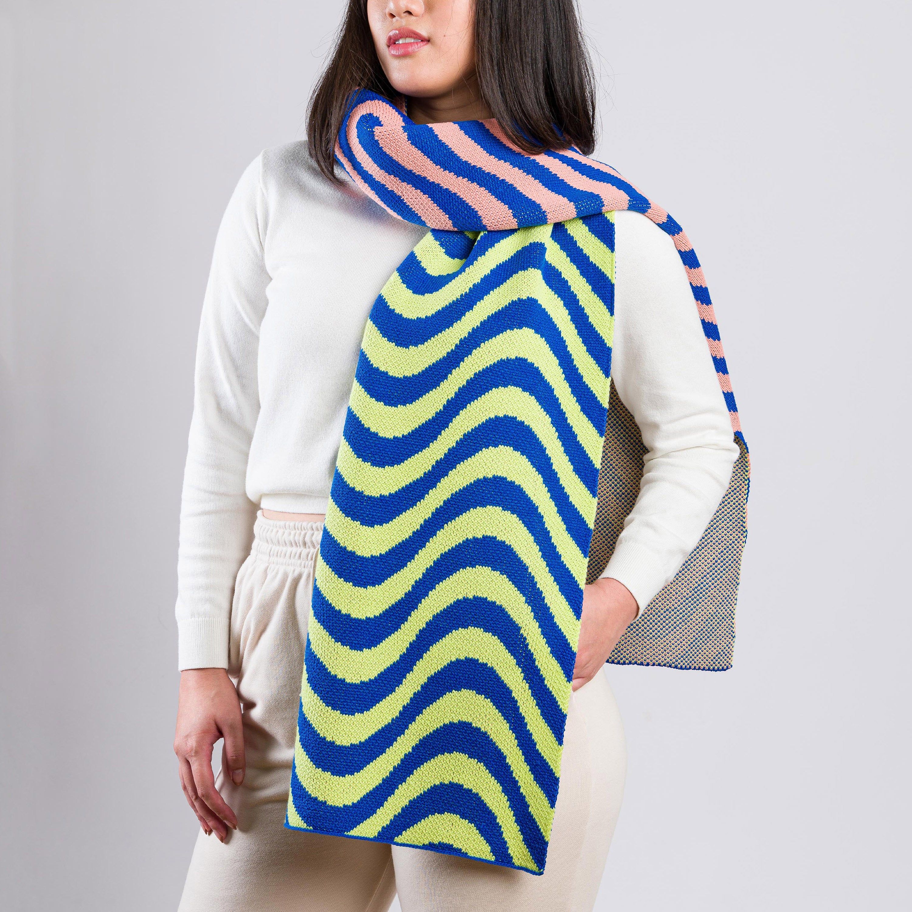 Verloop Soundwaves Scarf sold by Moma product image thumbnail 4