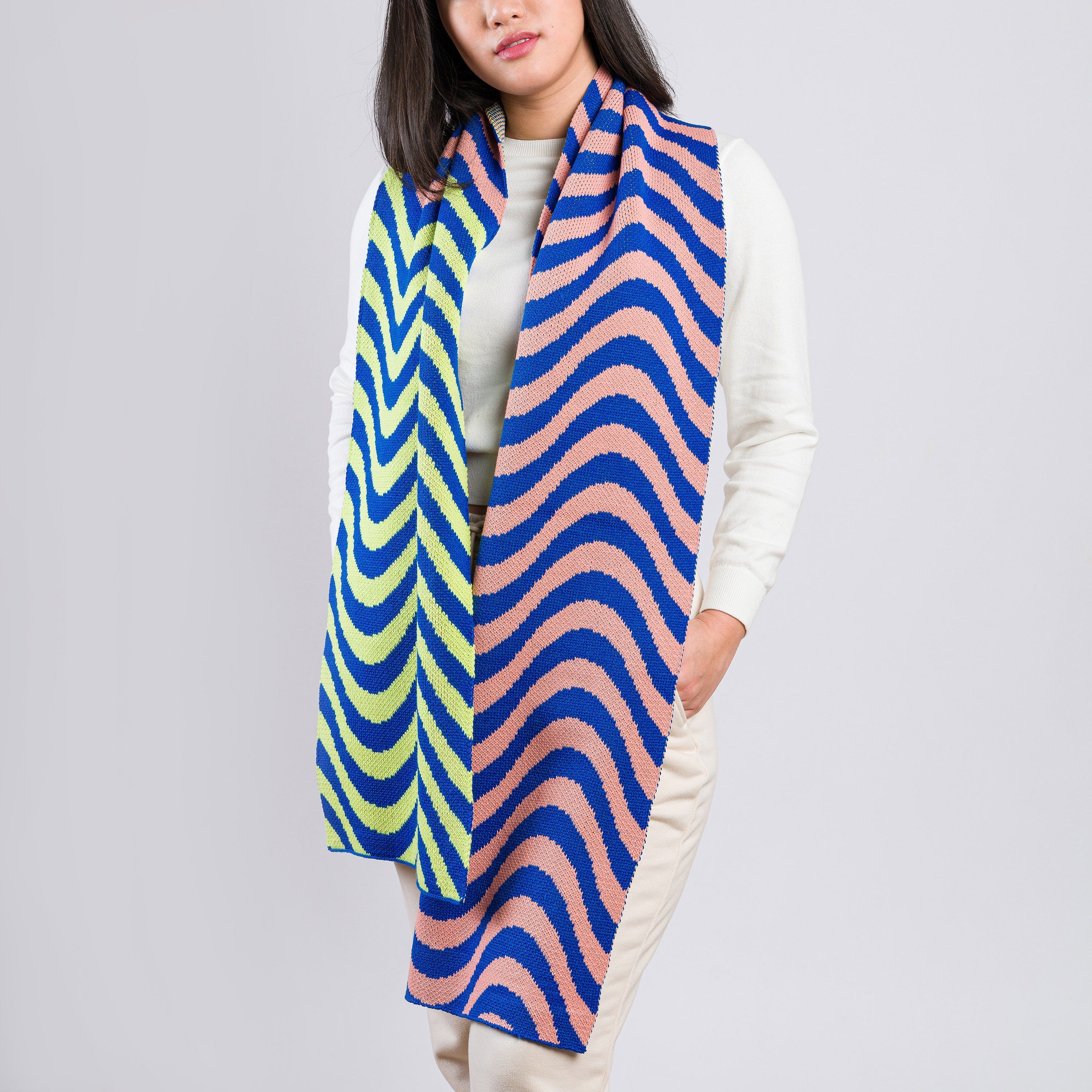 Verloop Soundwaves Scarf sold by Moma product image thumbnail 3