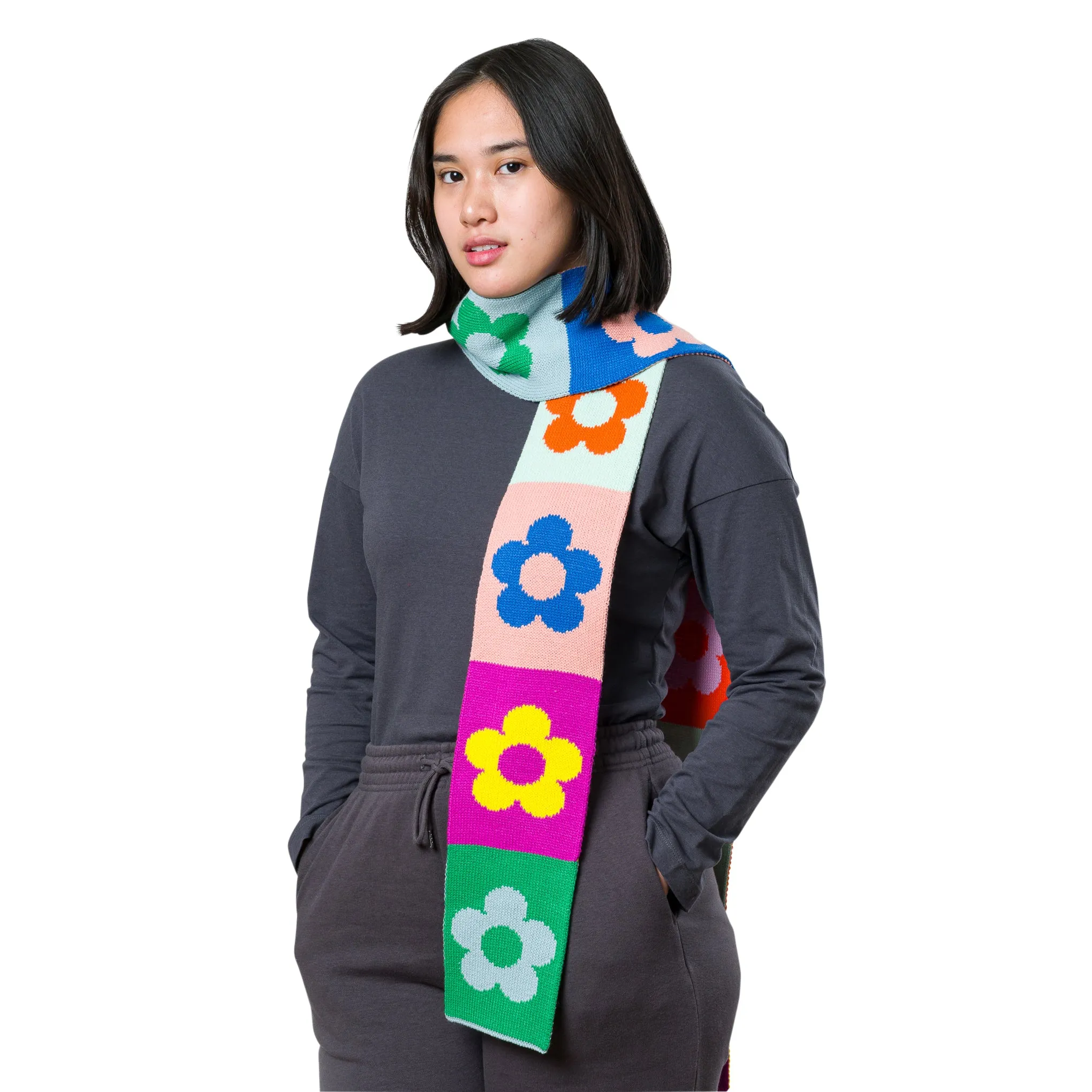 Verloop Flower Block Skinny Scarf sold by Moma product image thumbnail 3