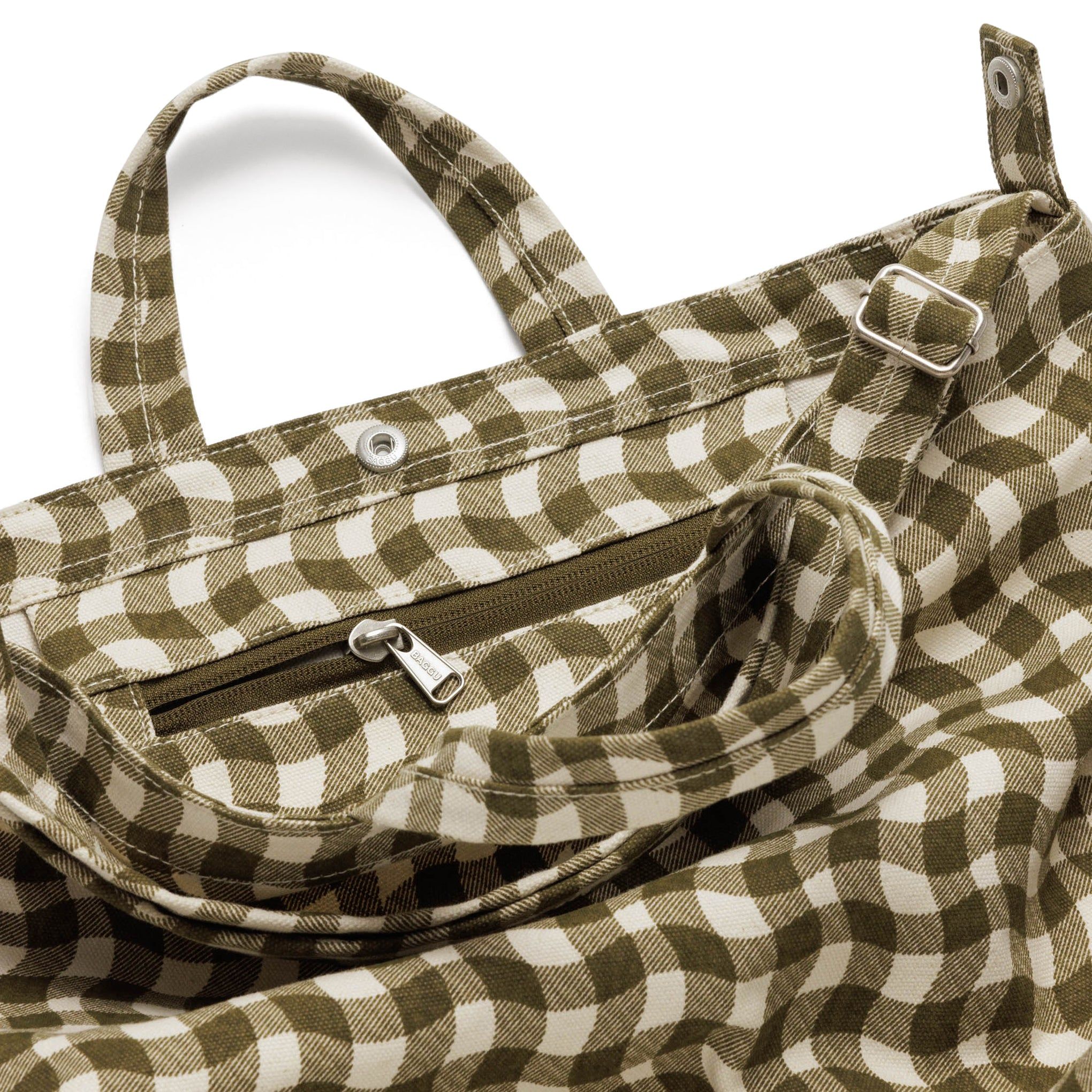Baggu Recycled Cotton Horizontal Zip Duck Bag - Wavy Gingham Brown sold by Moma product image thumbnail 4