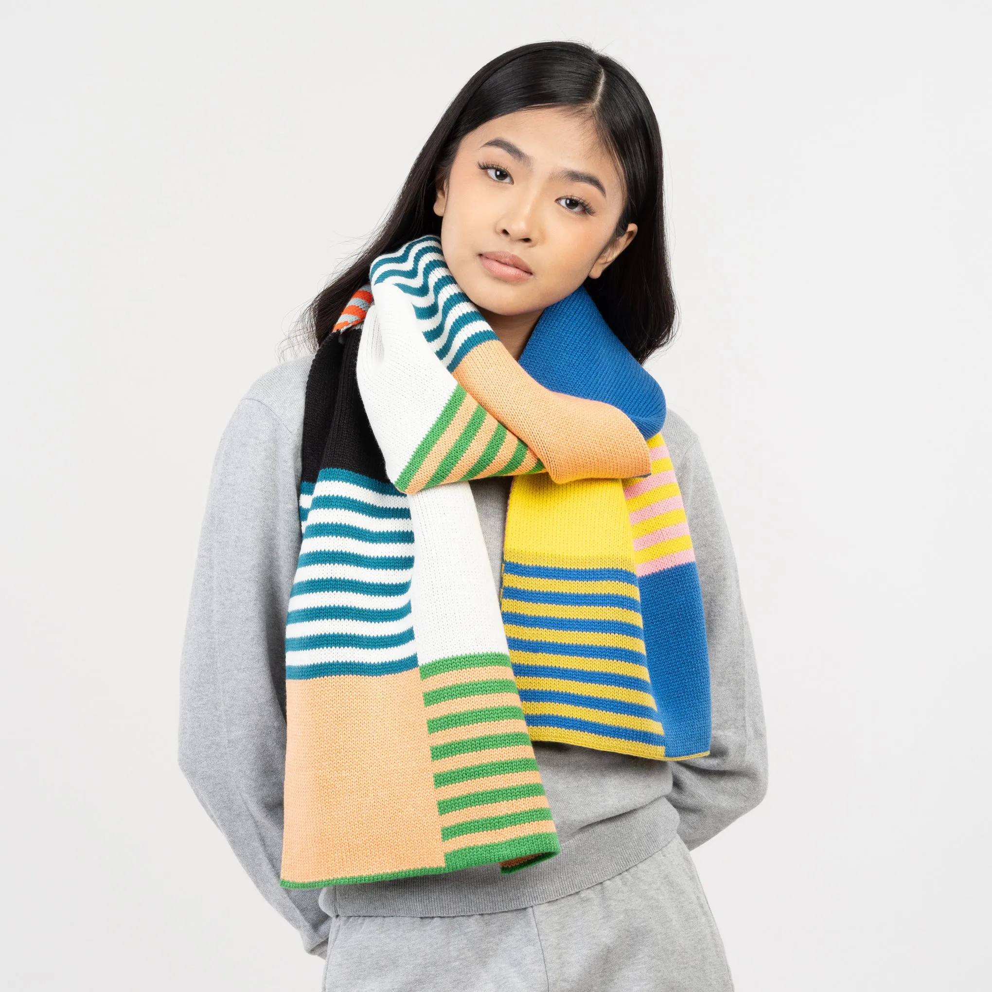 Verloop Oversized Block Stripe Scarf sold by Moma product image thumbnail 2
