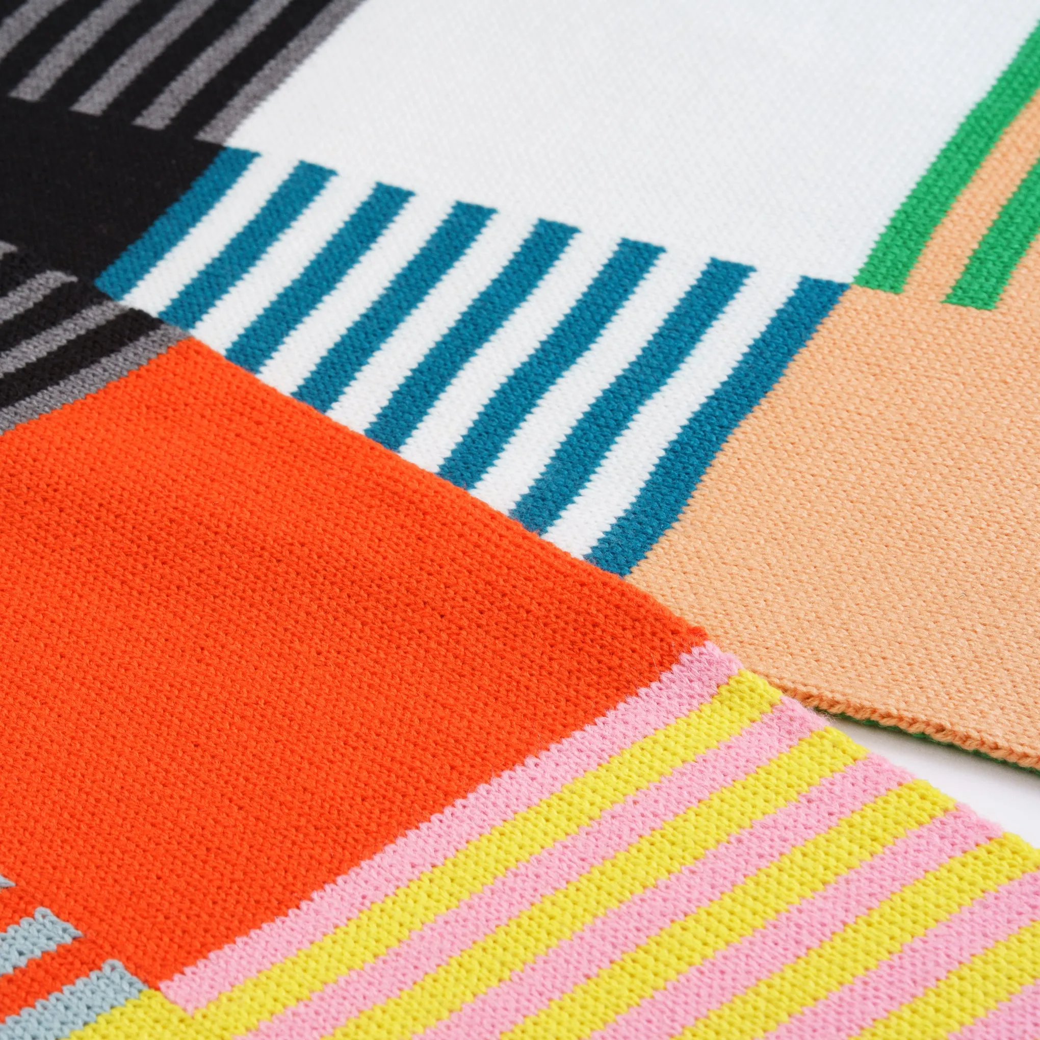 Verloop Oversized Block Stripe Scarf sold by Moma product image thumbnail 4