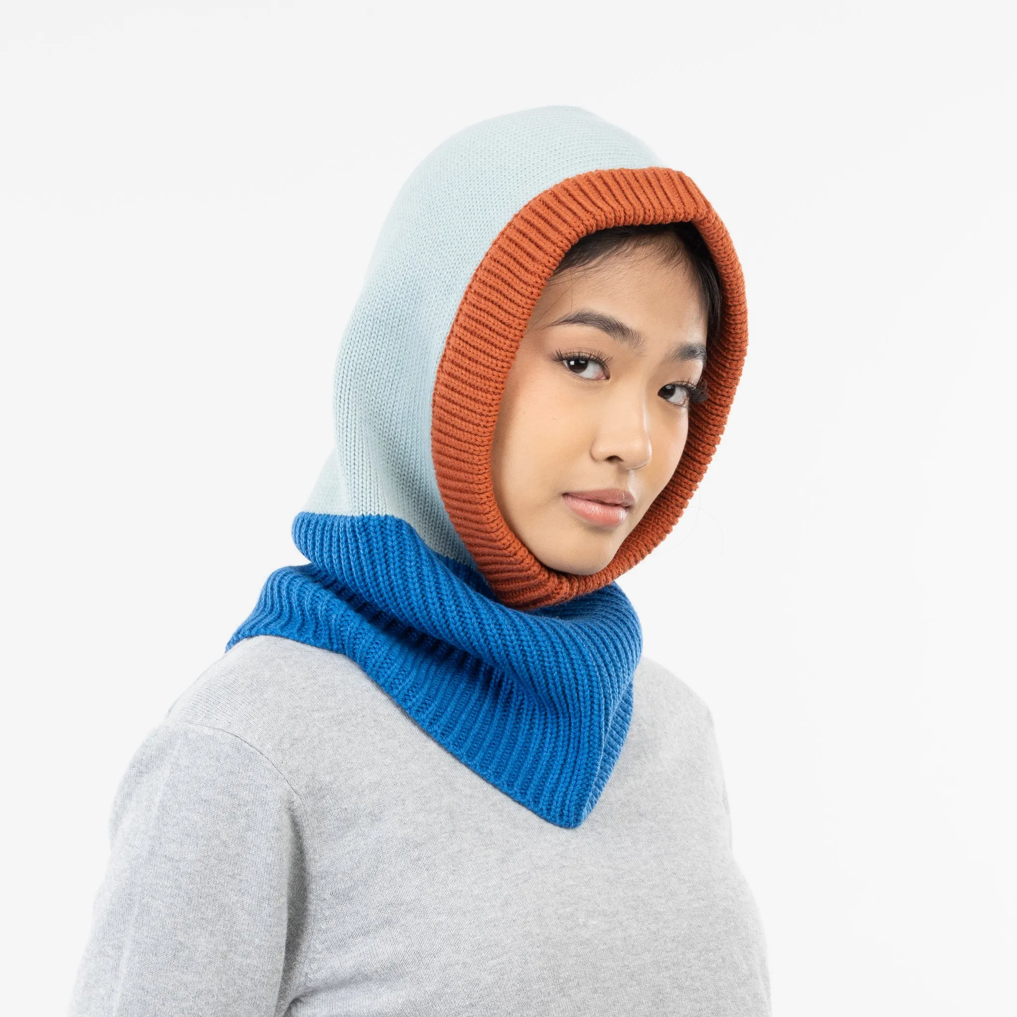 Verloop Color Mix Knit Hood - Cobalt sold by Moma product image thumbnail 2