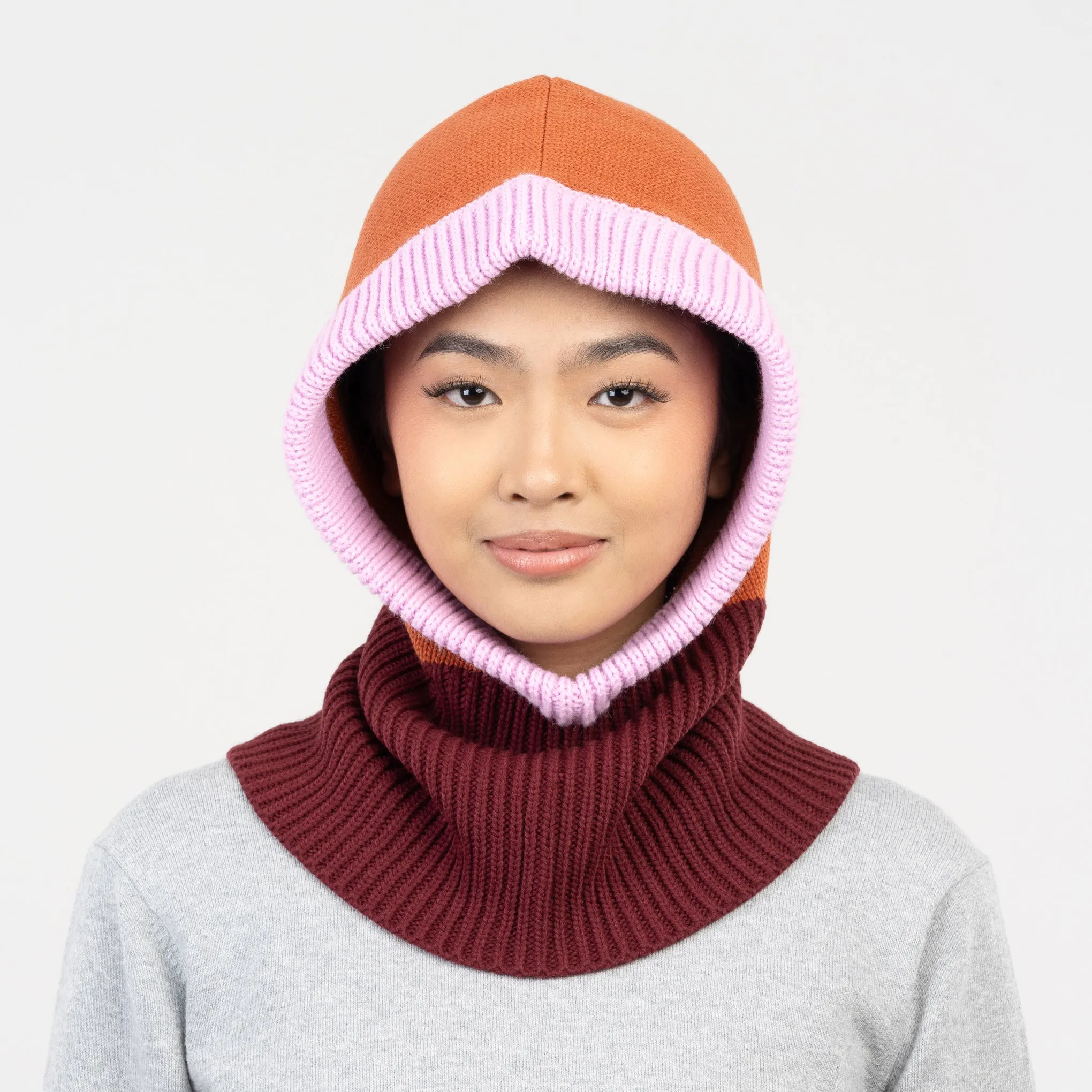 Verloop Color Mix Knit Hood - Wine Red sold by Moma product image thumbnail 2