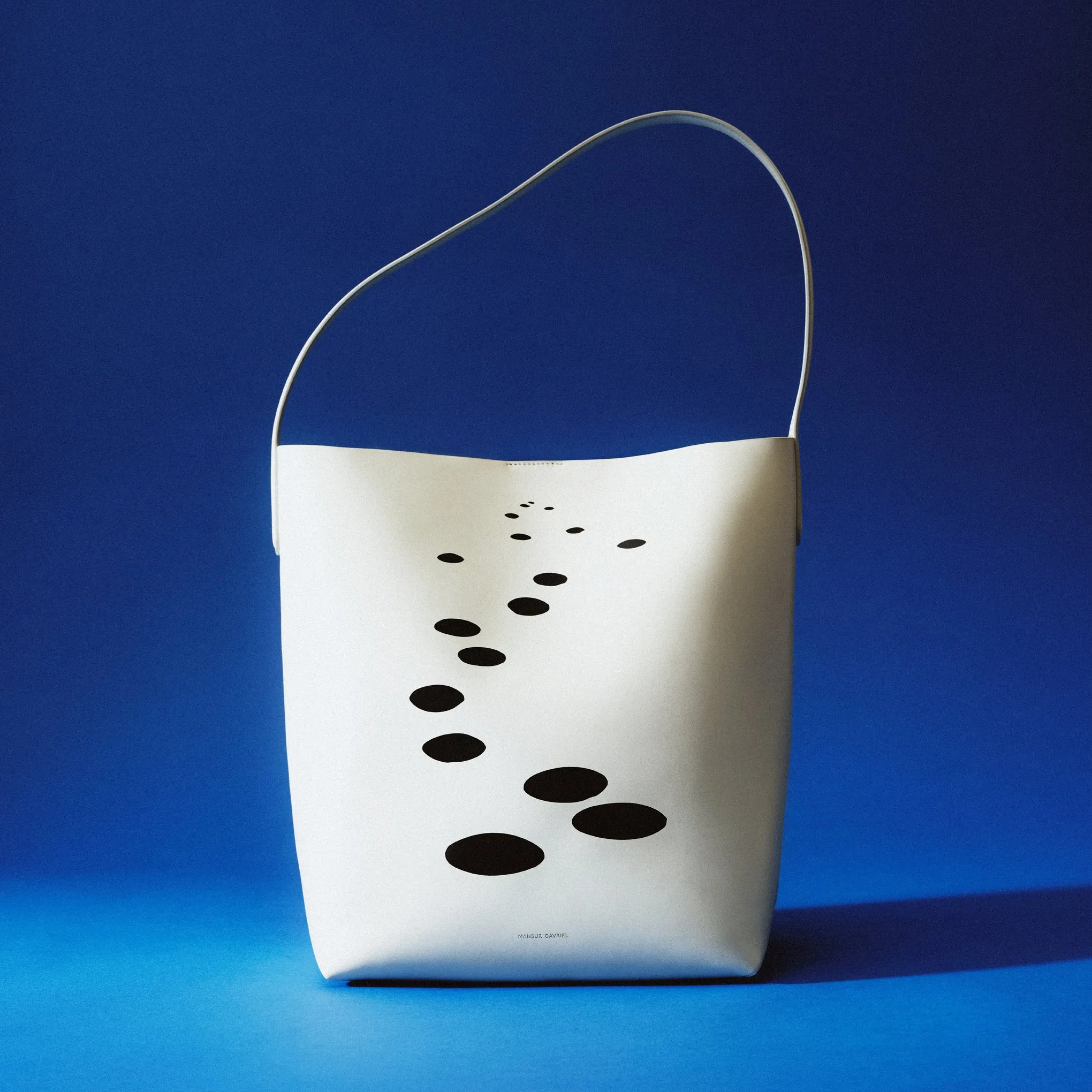 Alexander Calder Mansur Gavriel Everyday Cabas Leather Tote Bag - Dots Jasmine sold by Moma product image thumbnail 2
