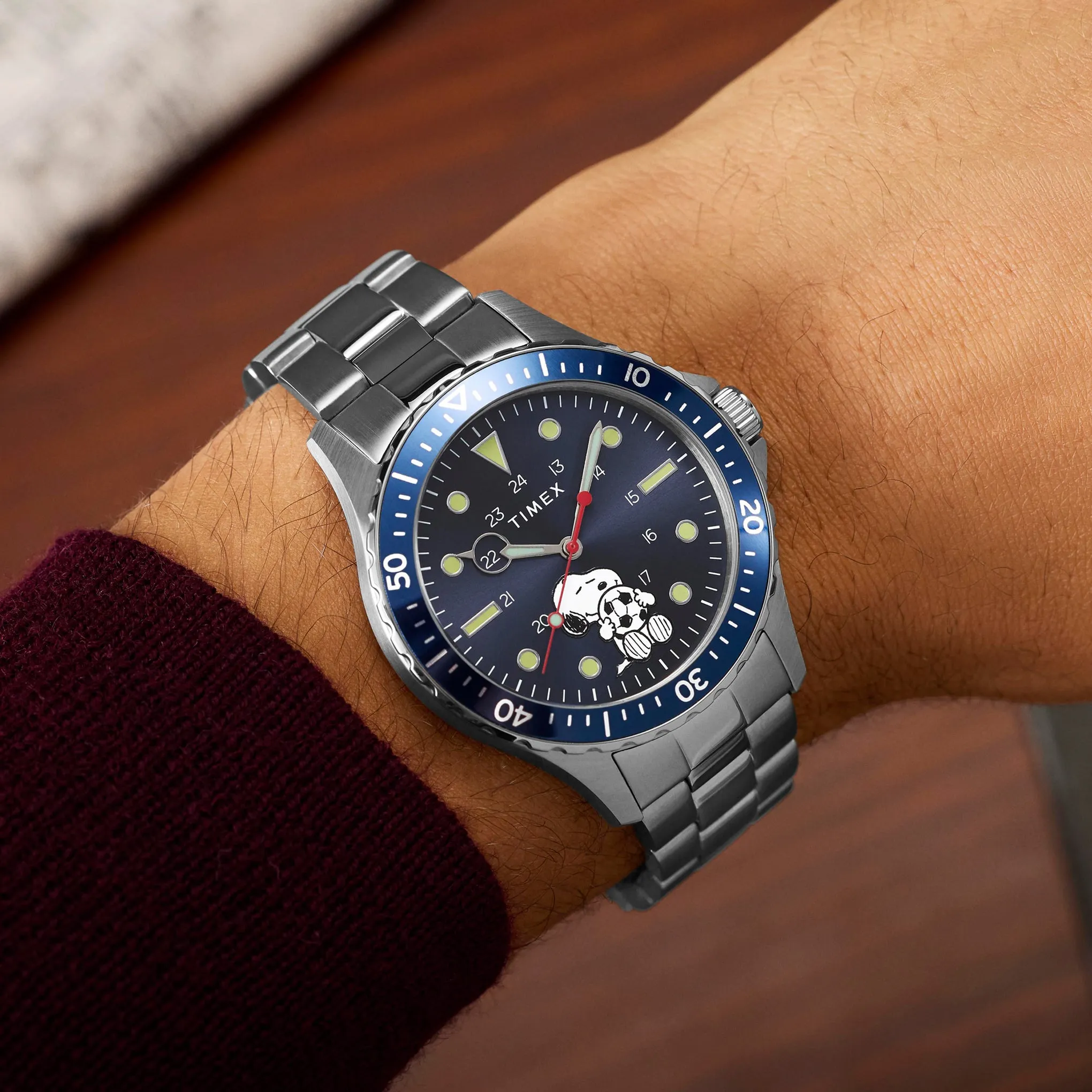 Timex Snoopy Soccer Navi XL Bracelet Watch sold by Moma product image thumbnail 2