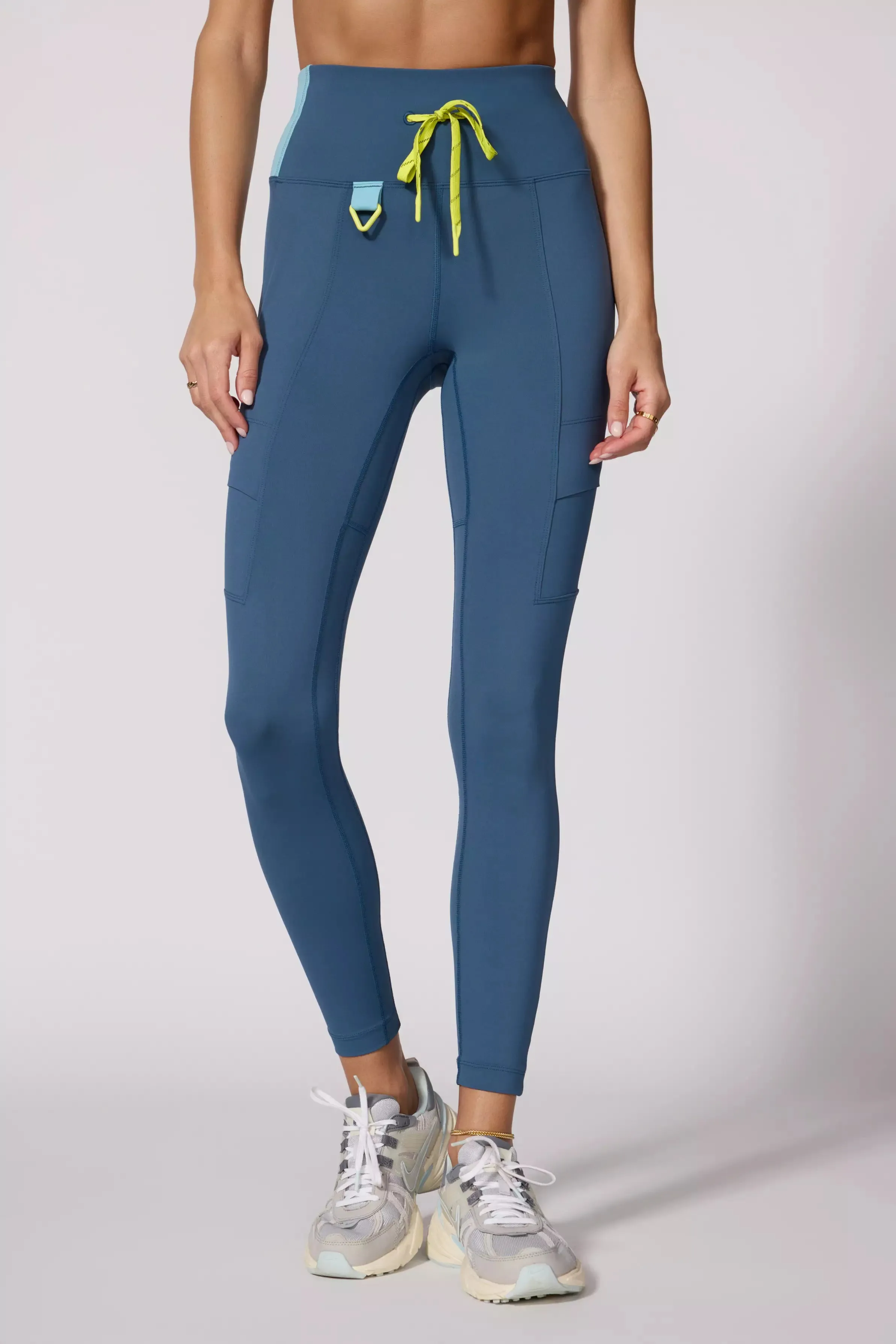 Vital High-Waisted Cargo Carabiner Legging 26" sold by MPG product image thumbnail 3