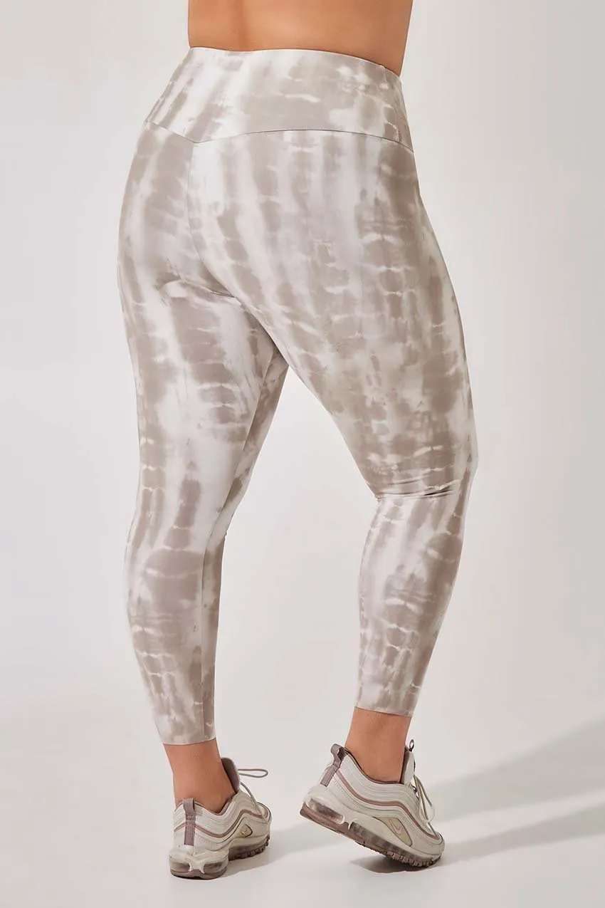 Strive High Waisted Recycled Polyester 7/8 Legging sold by MPG product image thumbnail 3