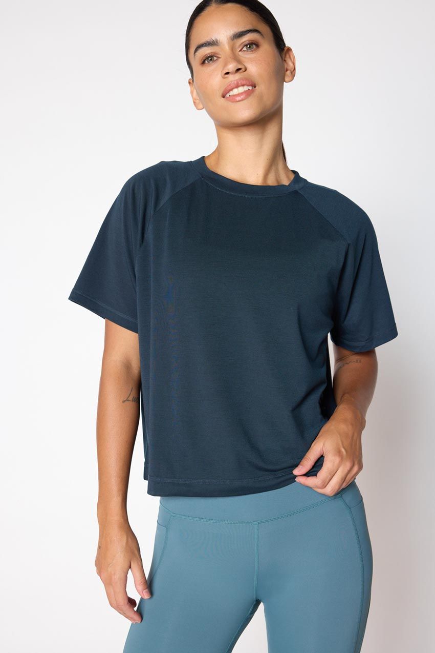 Dynamic Recycled Polyester Key-Hole Back Stink-Free Short Sleeve Shirt sold by MPG product image thumbnail 2