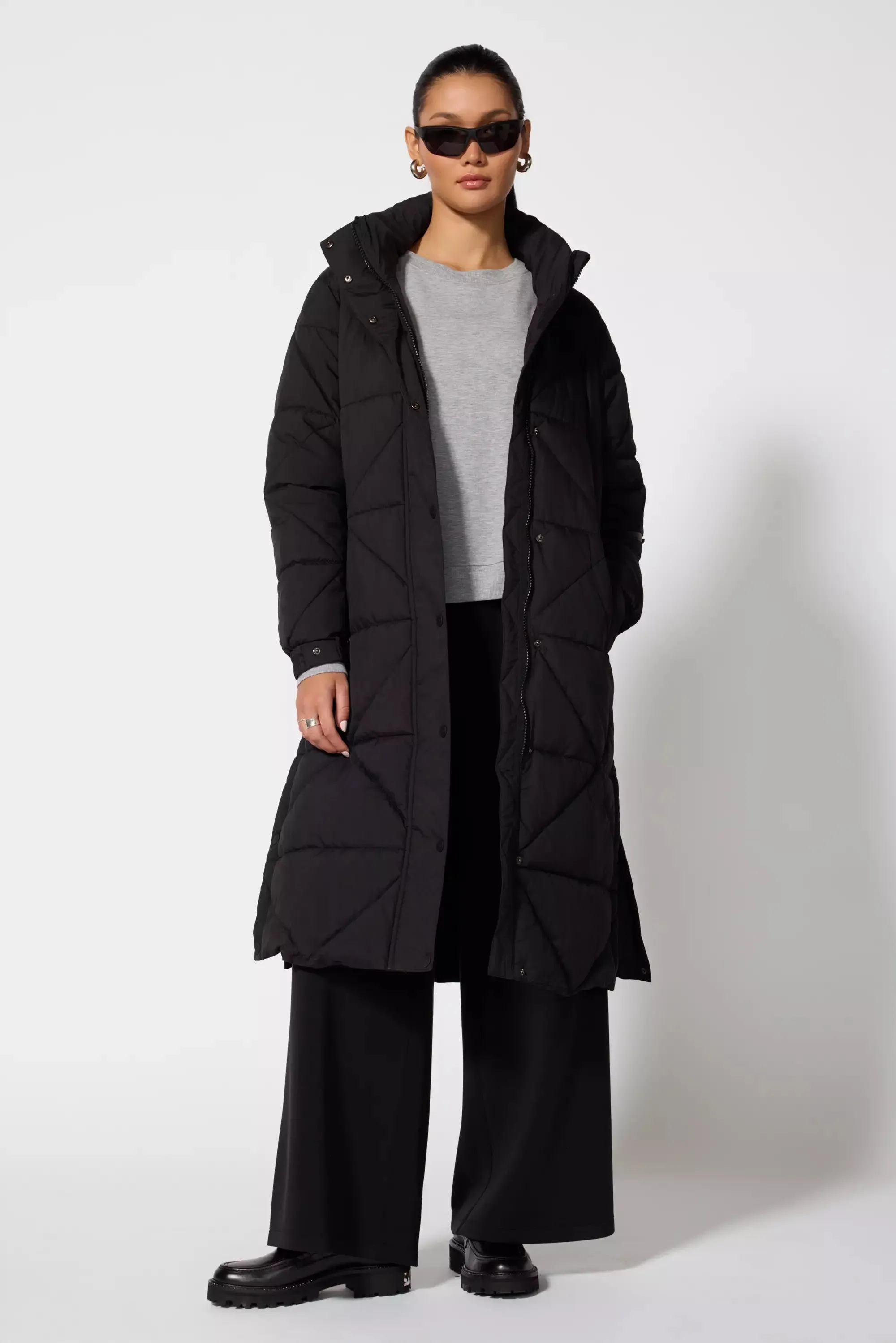 Captivate Maxi Puffer - Black sold by MPG