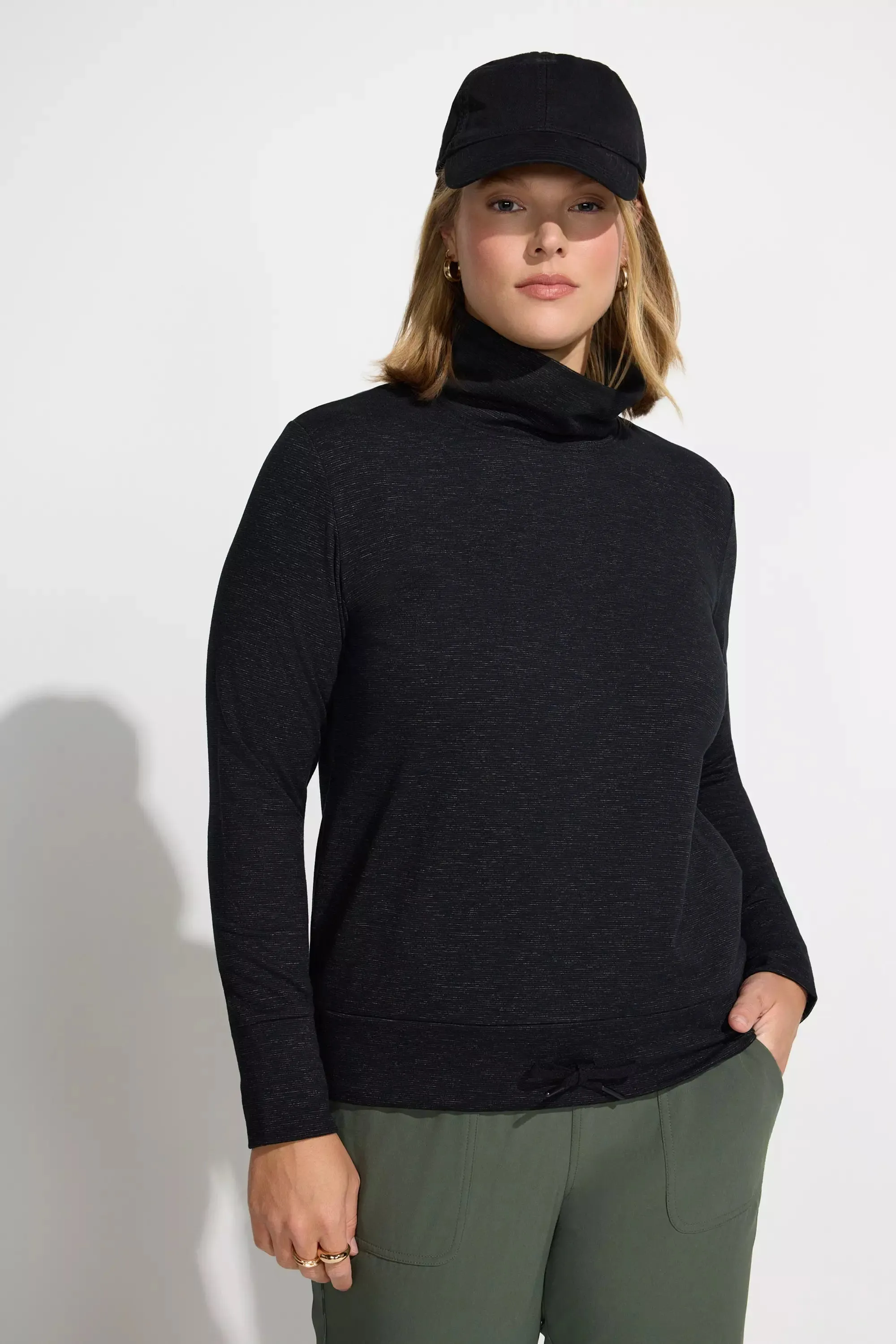 Women’s Space Dye Pullover Top - Black Combo sold by Mondetta