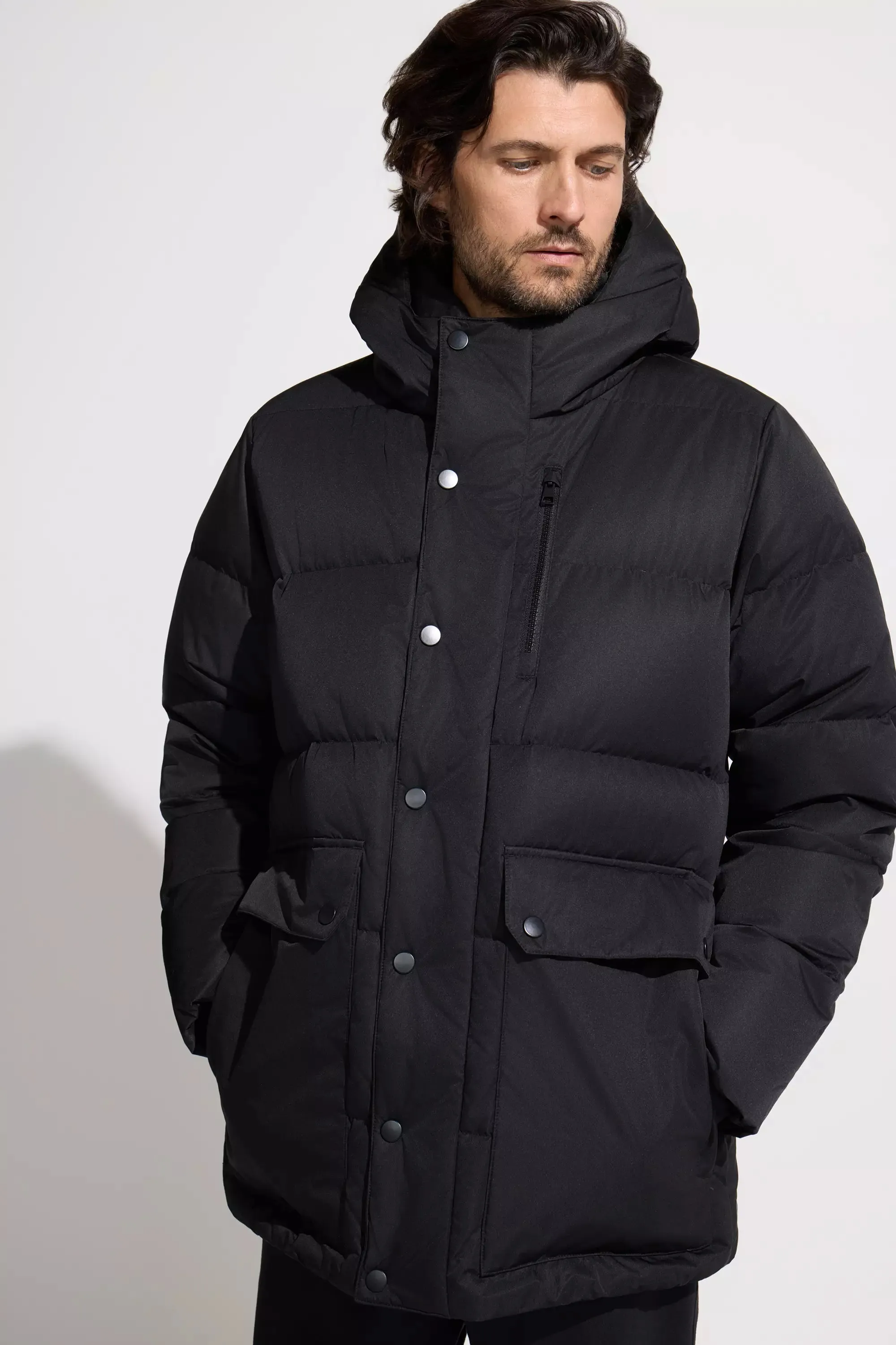 The RDS 700 Fill Power GRS Certified Recycled Poly Puffer Parka - Black sold by Mondetta