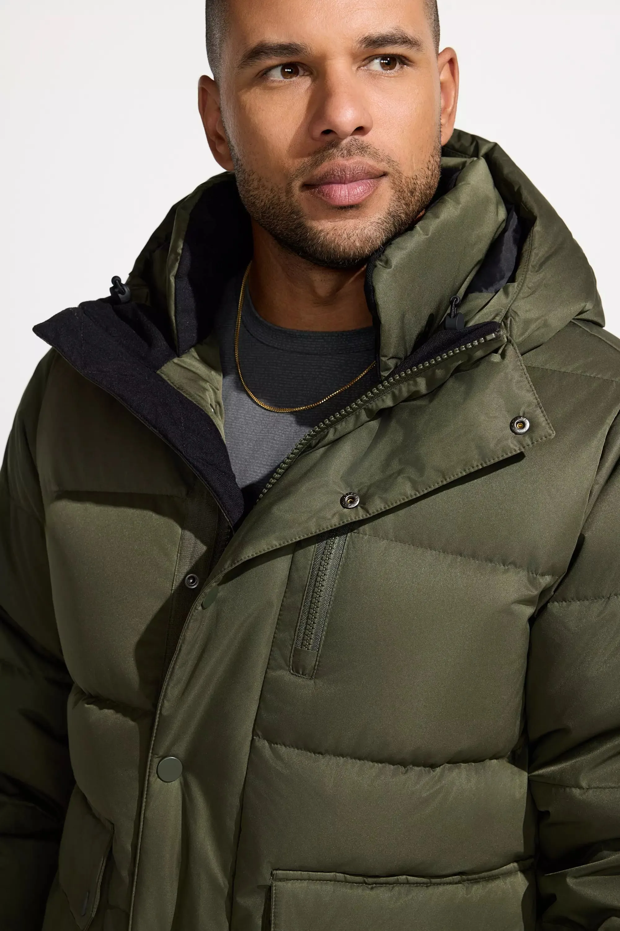 The RDS 700 Fill Power GRS Certified Recycled Poly Puffer Parka - Green sold by Mondetta product image thumbnail 4
