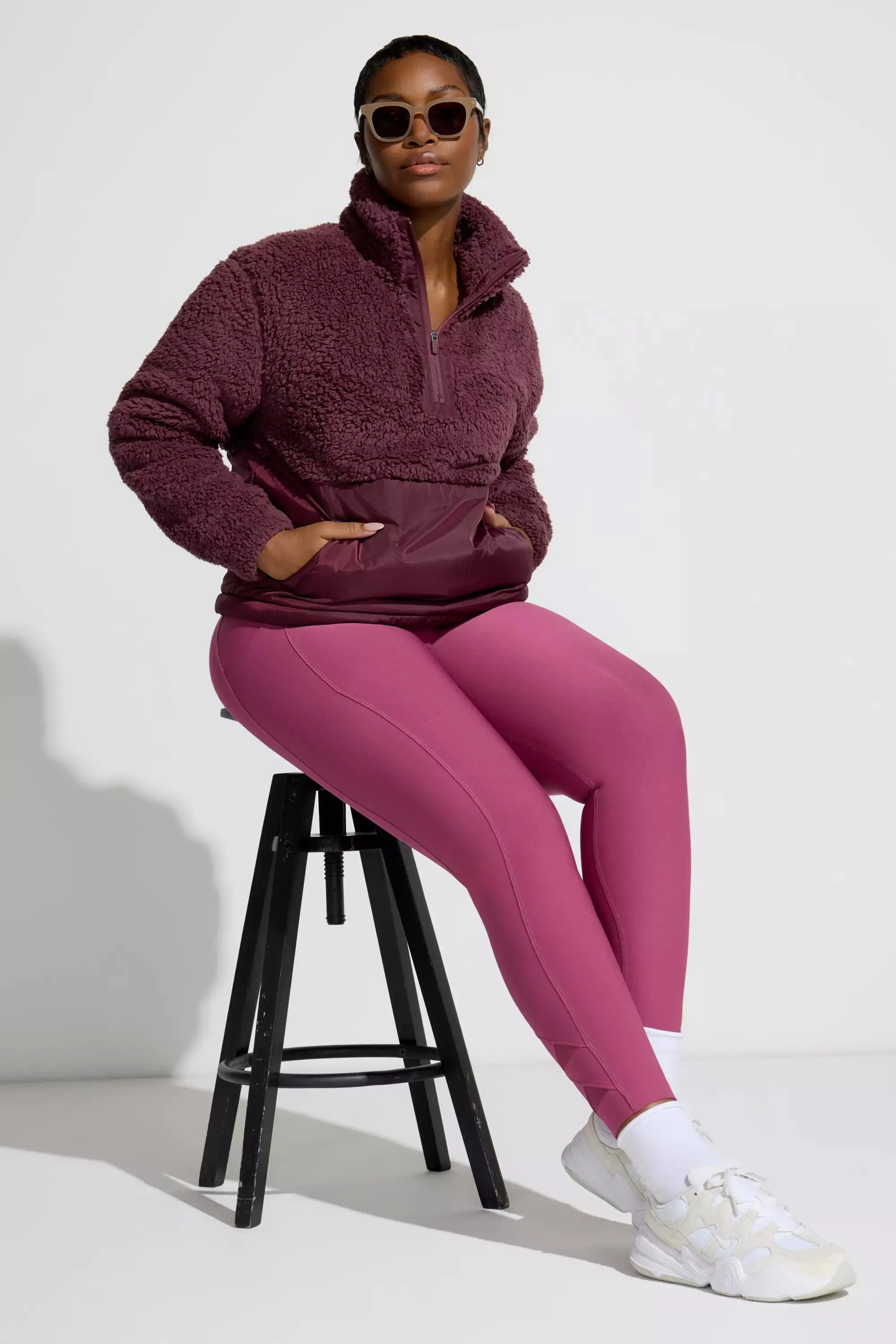 The Active Stretch GRS Certified Recycled Poly Mesh Detail Legging - Violet Pink sold by Mondetta