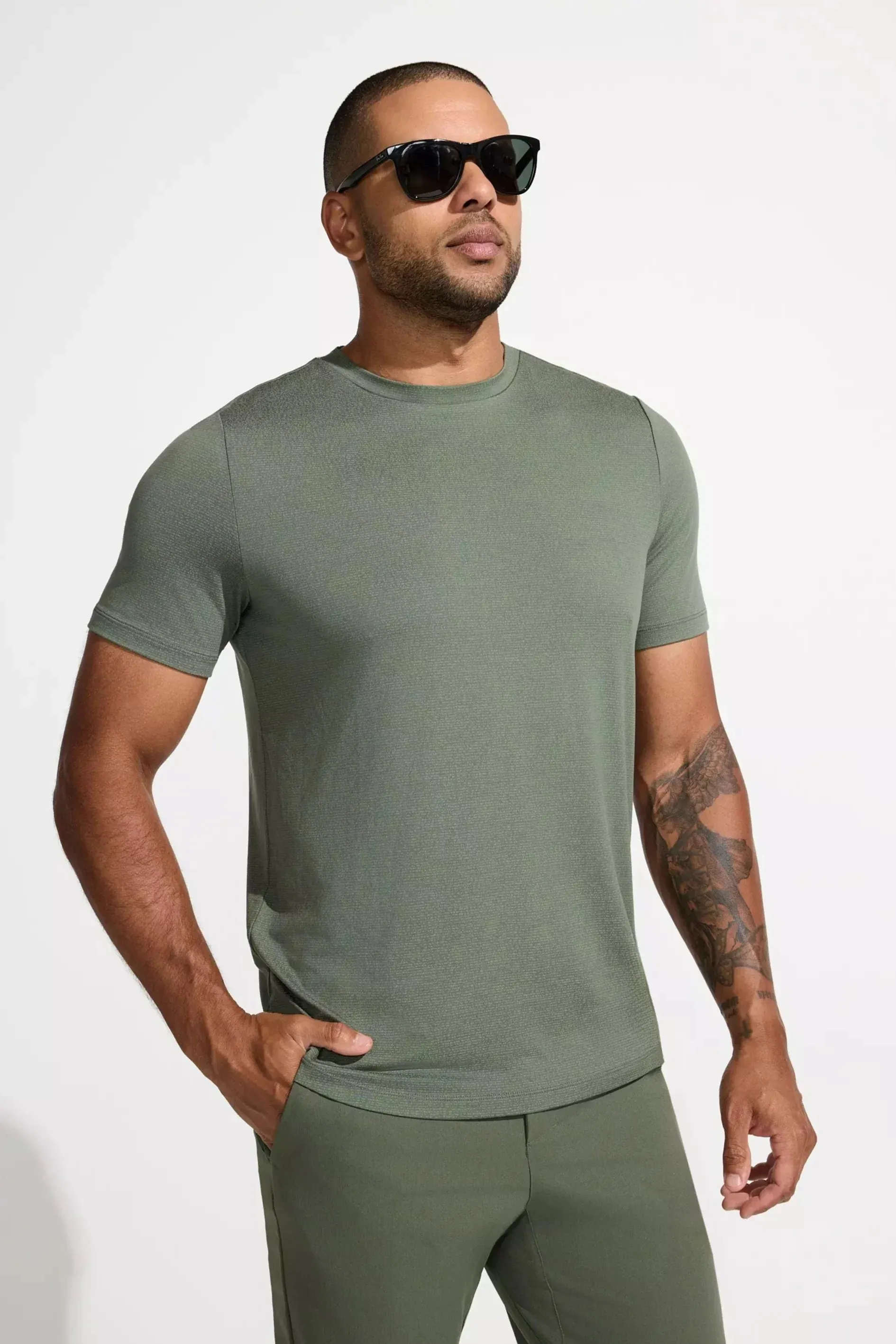 Men’s Elevate Tee - Green sold by Mondetta product image thumbnail 2