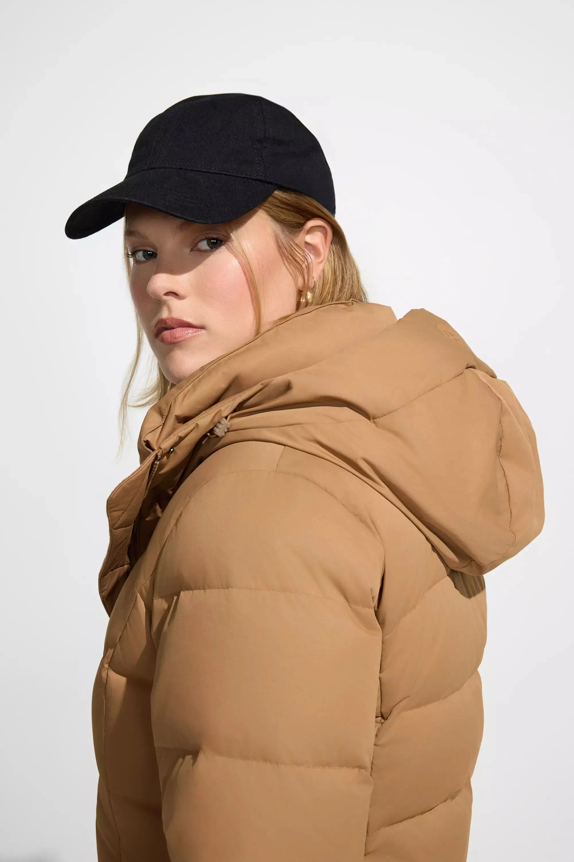 The RDS 700 Fill Power GRS Certified Recycled Poly Longline Parka - Toasted Coconut sold by Mondetta product image thumbnail 5