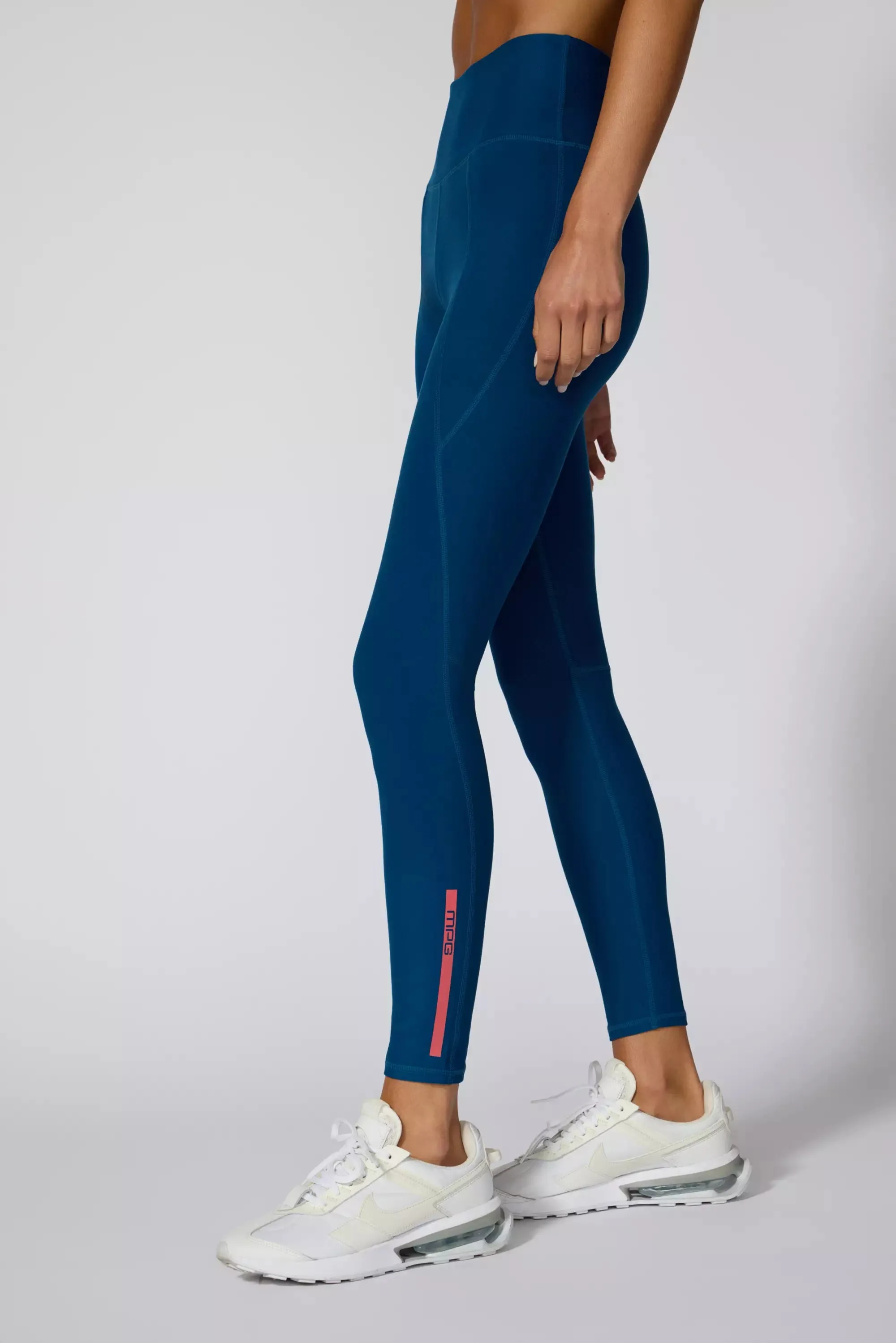 Explore Pocket Legging - Poseidon sold by MPG product image thumbnail 4