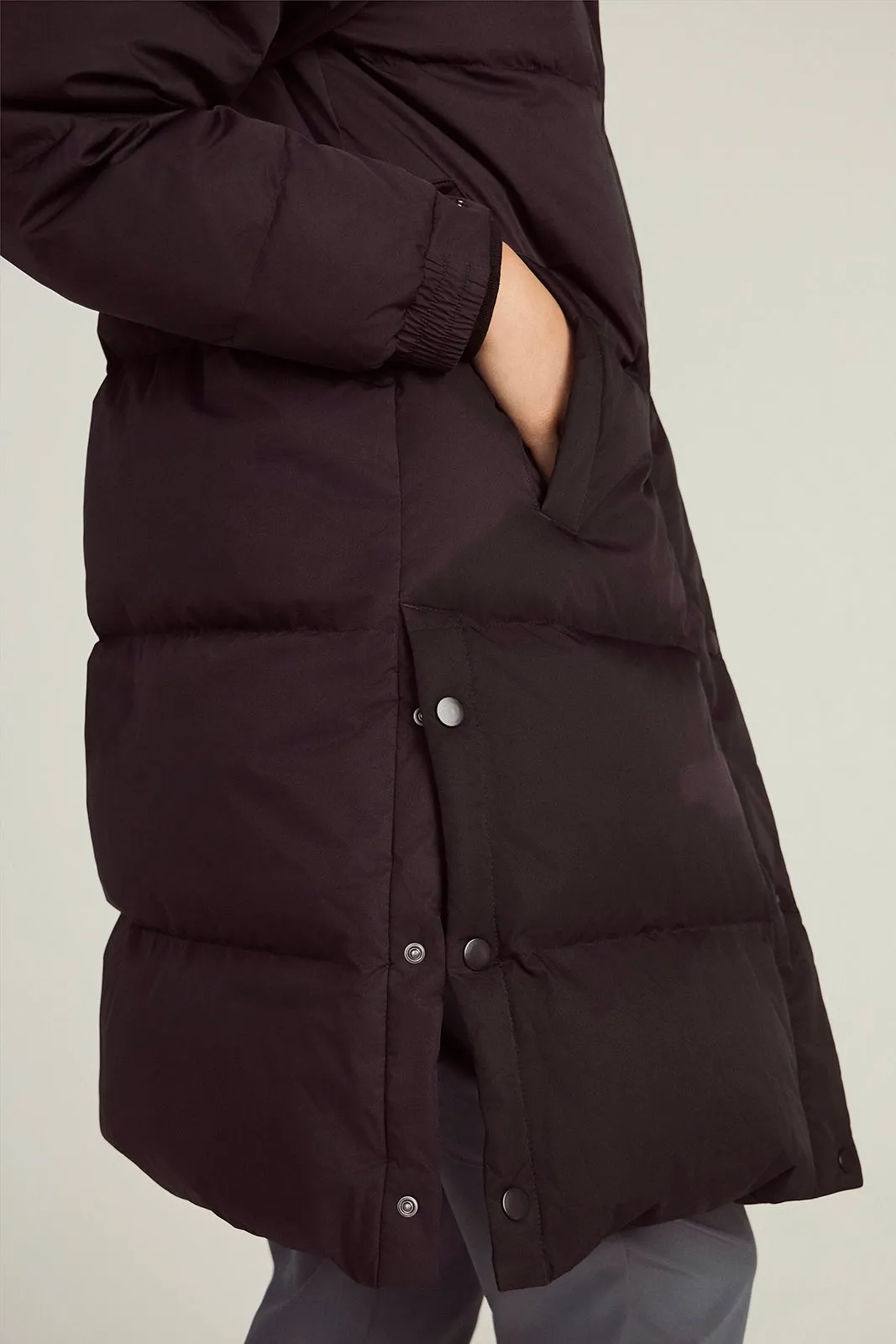 The RDS 700-Fill Power GRS Certified Recycled Poly Longline Puffer Parka - Black sold by Mondetta product image thumbnail 5