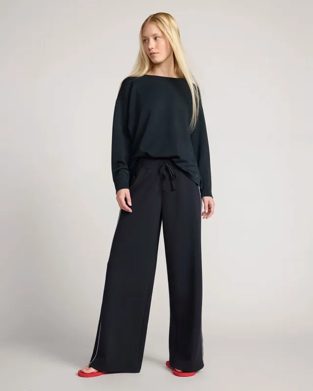 The Soft Luxe Tech Fleece Top - Jet Black made by Mondetta