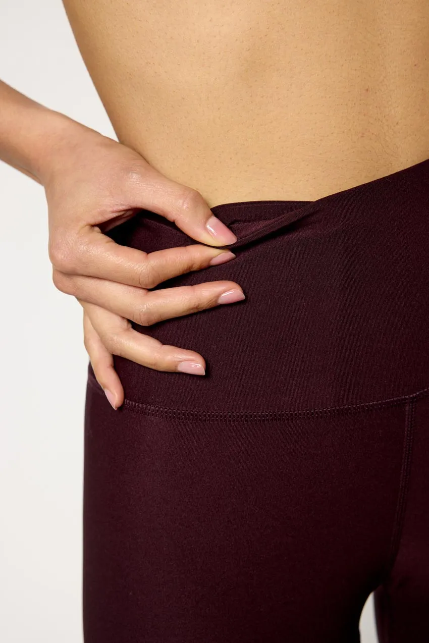 Explore High-Waisted Cut-to-Length Hem Legging 27" sold by MPG product image thumbnail 5