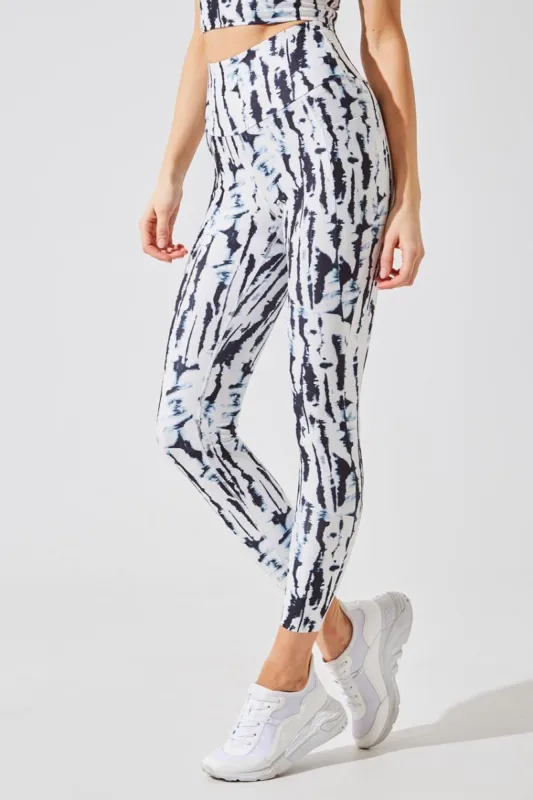 Score MPG SCULPT High Waisted Recycled 7/8 Legging made by Warehouse