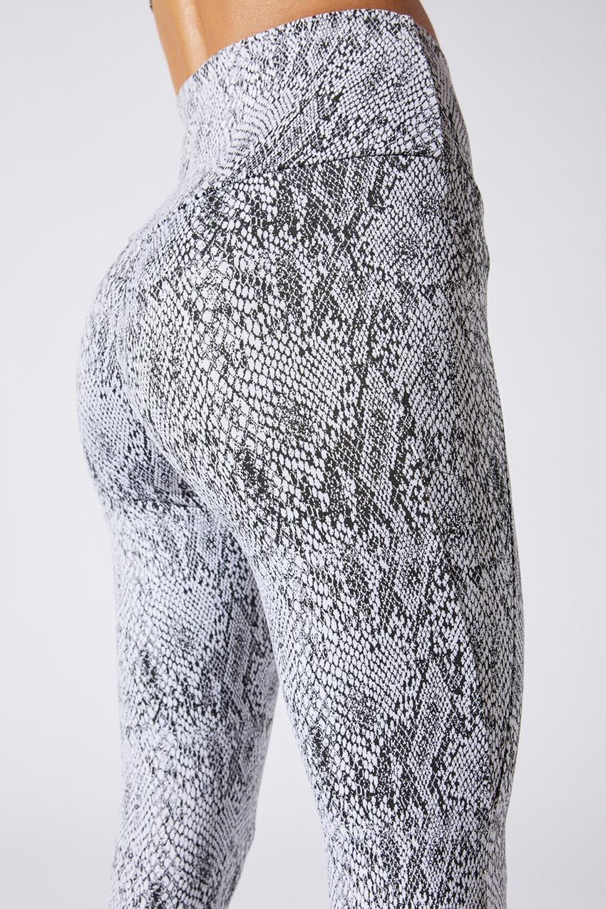 Nicole MPG SCULPT High Waisted 7/8 Legging sold by MPG product image thumbnail 4