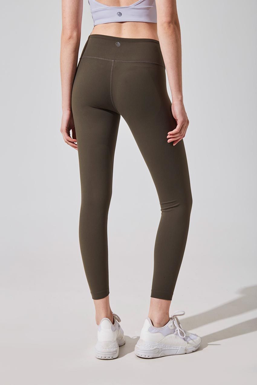 Juniper Velocity Mid-Rise 7/8 Legging sold by MPG product image thumbnail 3