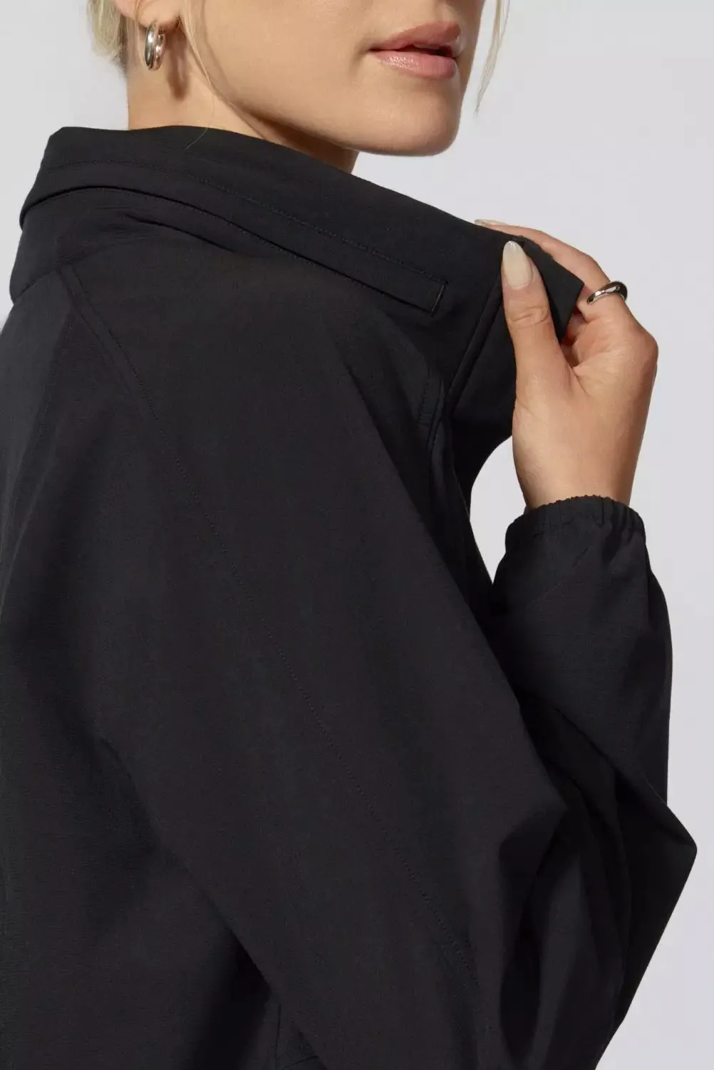 Rove Packable Anorak - Black sold by MPG product image thumbnail 5