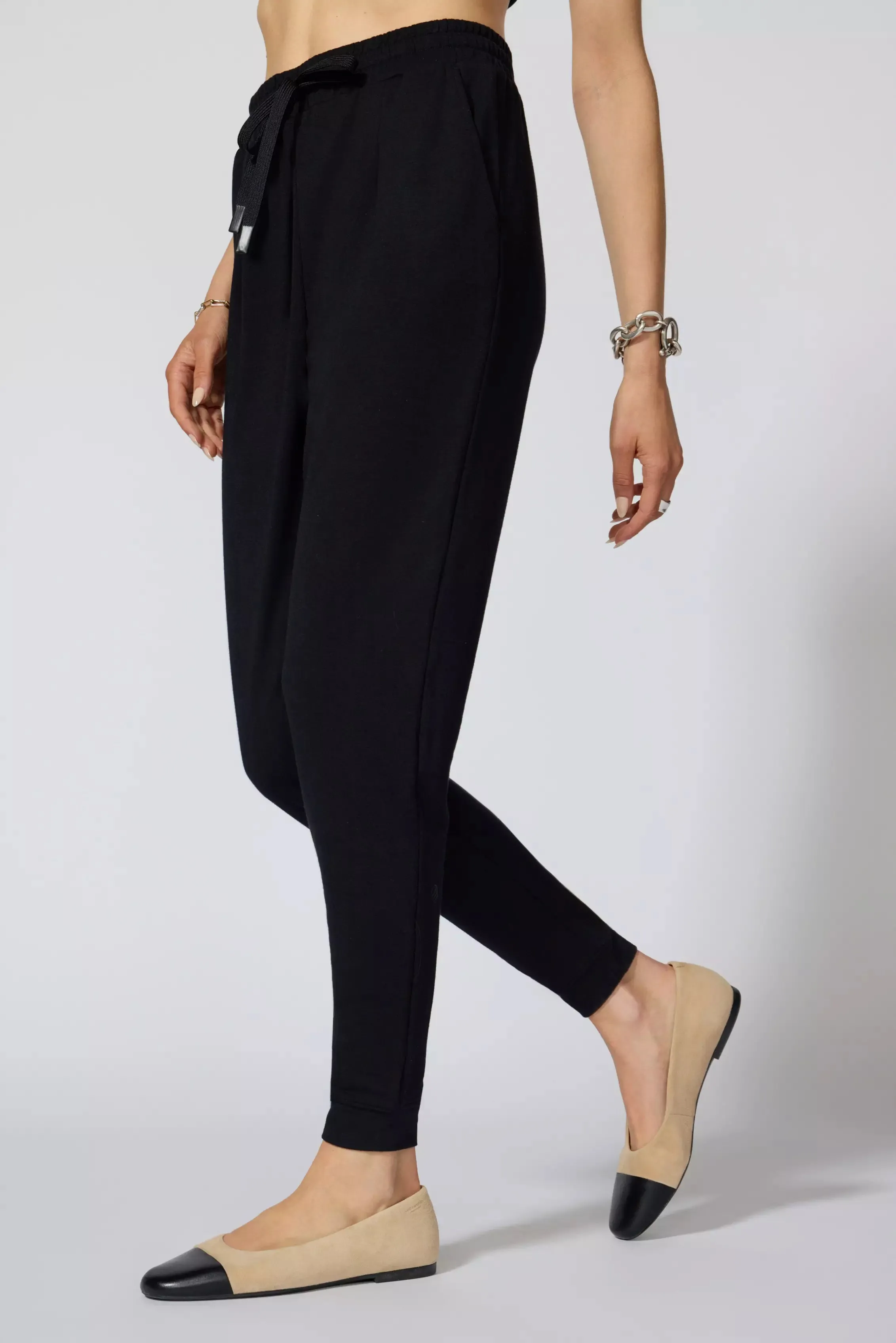 Serene TENCEL™ High-Waisted 26.5" Pleated Jogger sold by MPG product image thumbnail 4