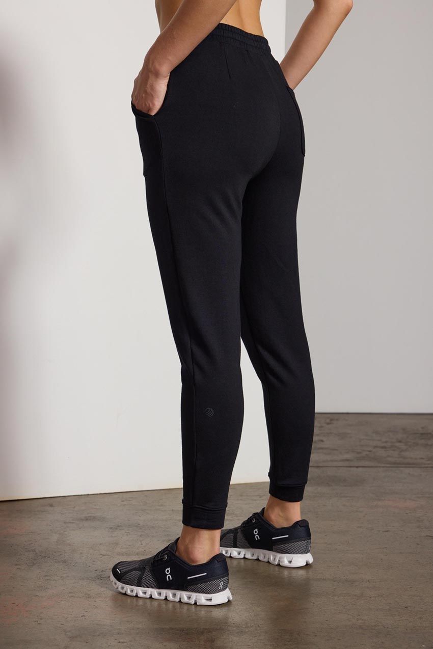 Serene TENCEL™ High-Waisted 26.5" Pleated Jogger sold by MPG product image thumbnail 3