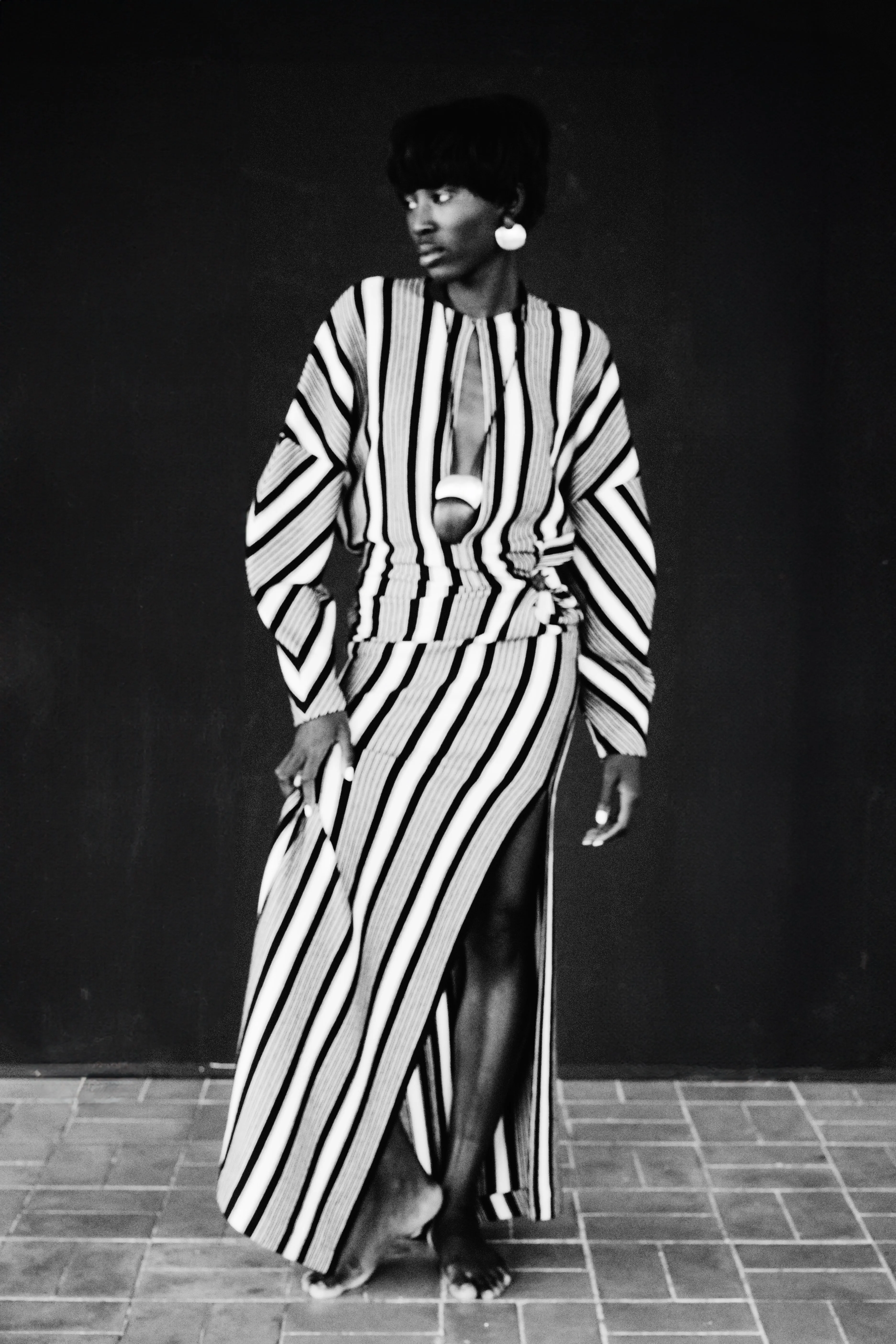 Folia earring: acacia, dark silverfoil sold by Monies product image thumbnail 4