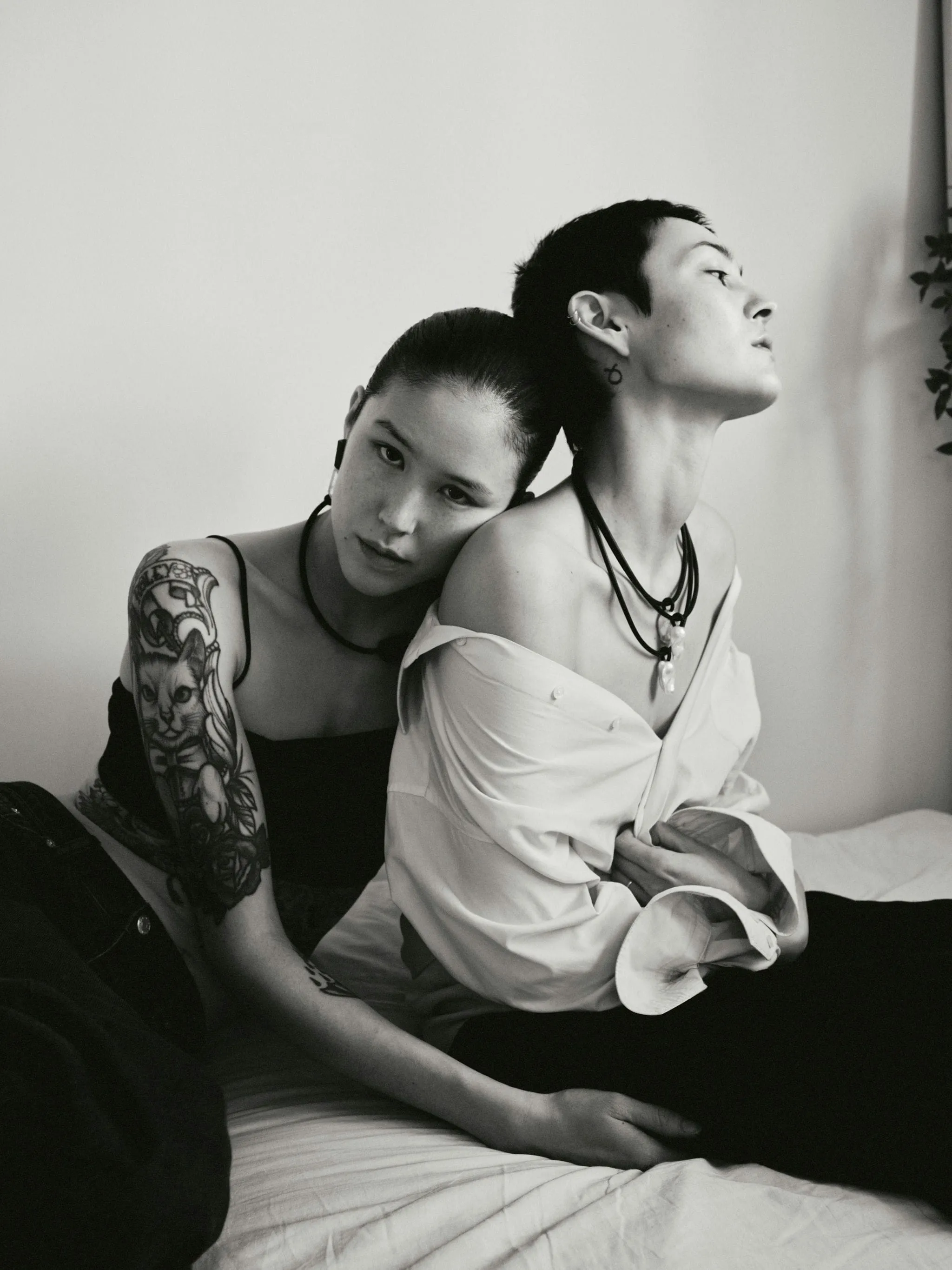 Mint necklace: leather, bog oak, baroque pearl sold by Monies product image thumbnail 2