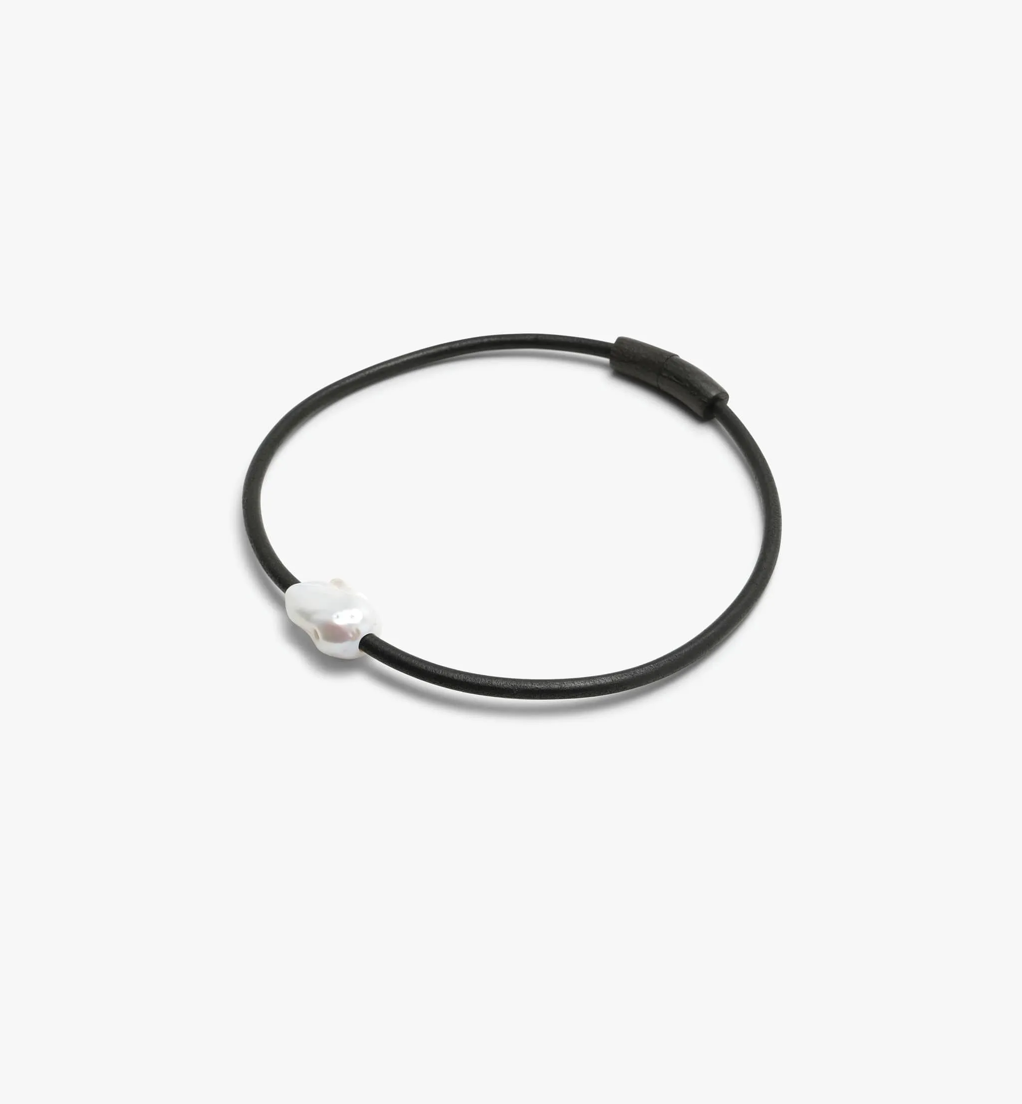 Lyséa necklace: leather, baroque pearl sold by Monies product image thumbnail 3