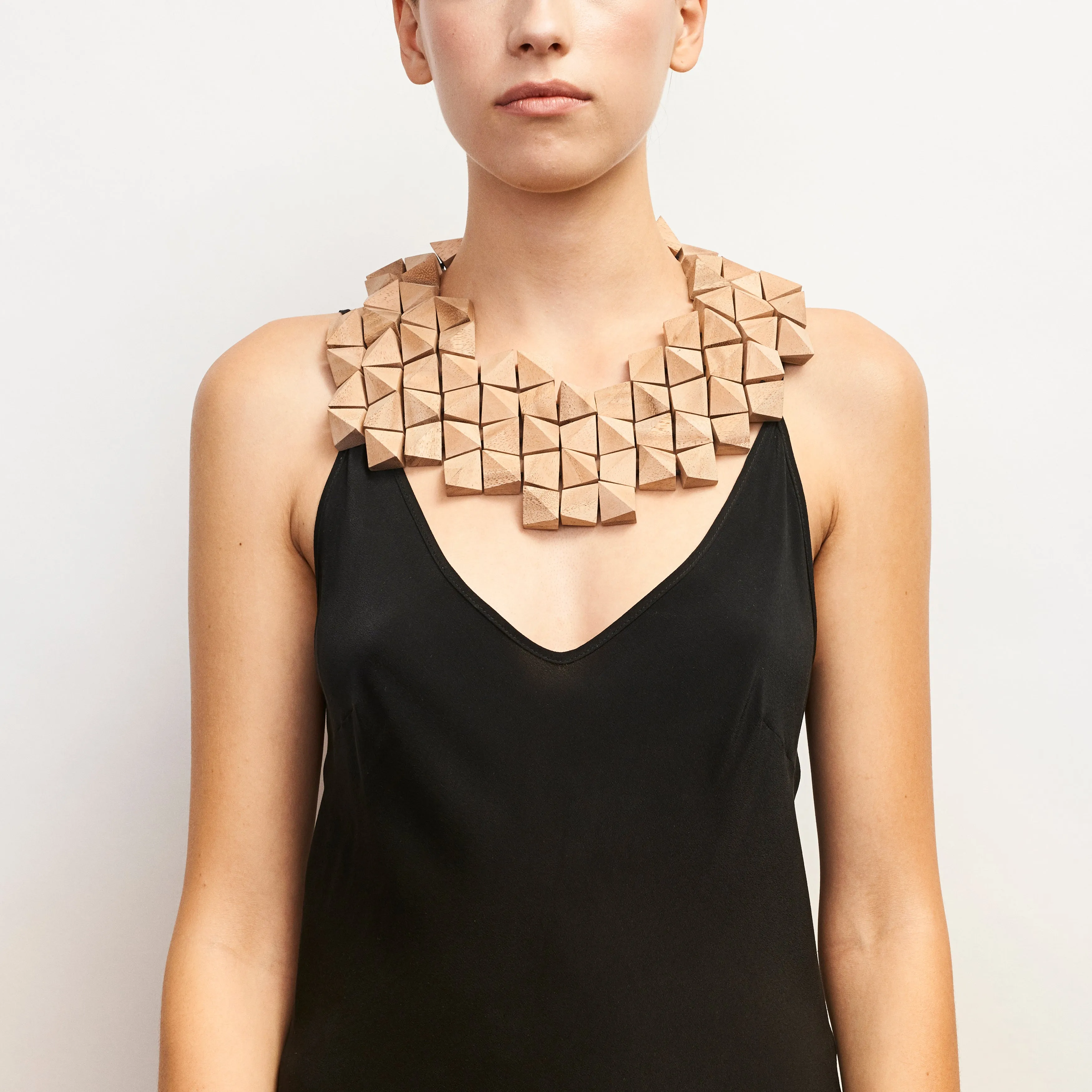 Pomezia necklace: acacia sold by Monies product image thumbnail 3