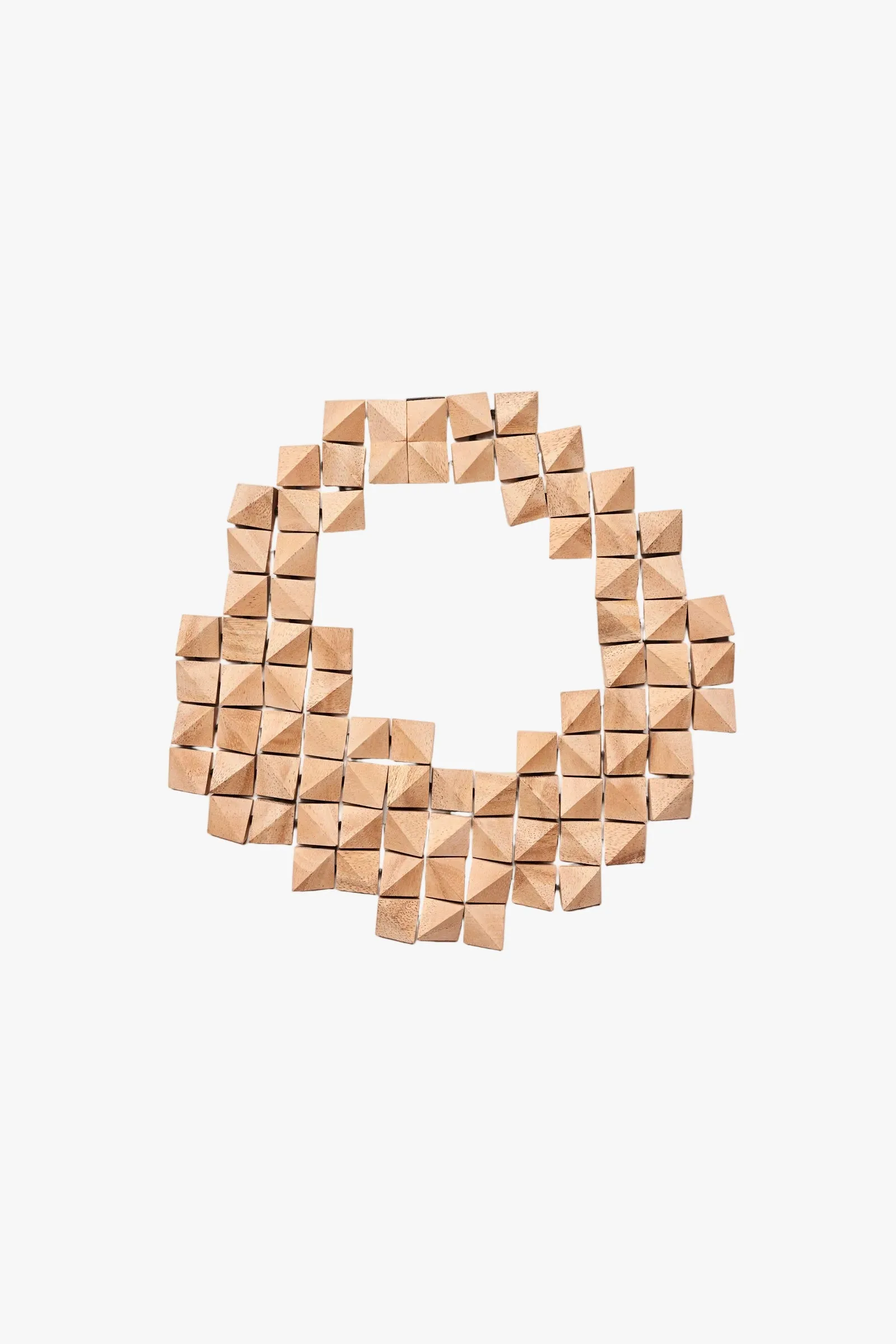 Pomezia necklace: acacia sold by Monies