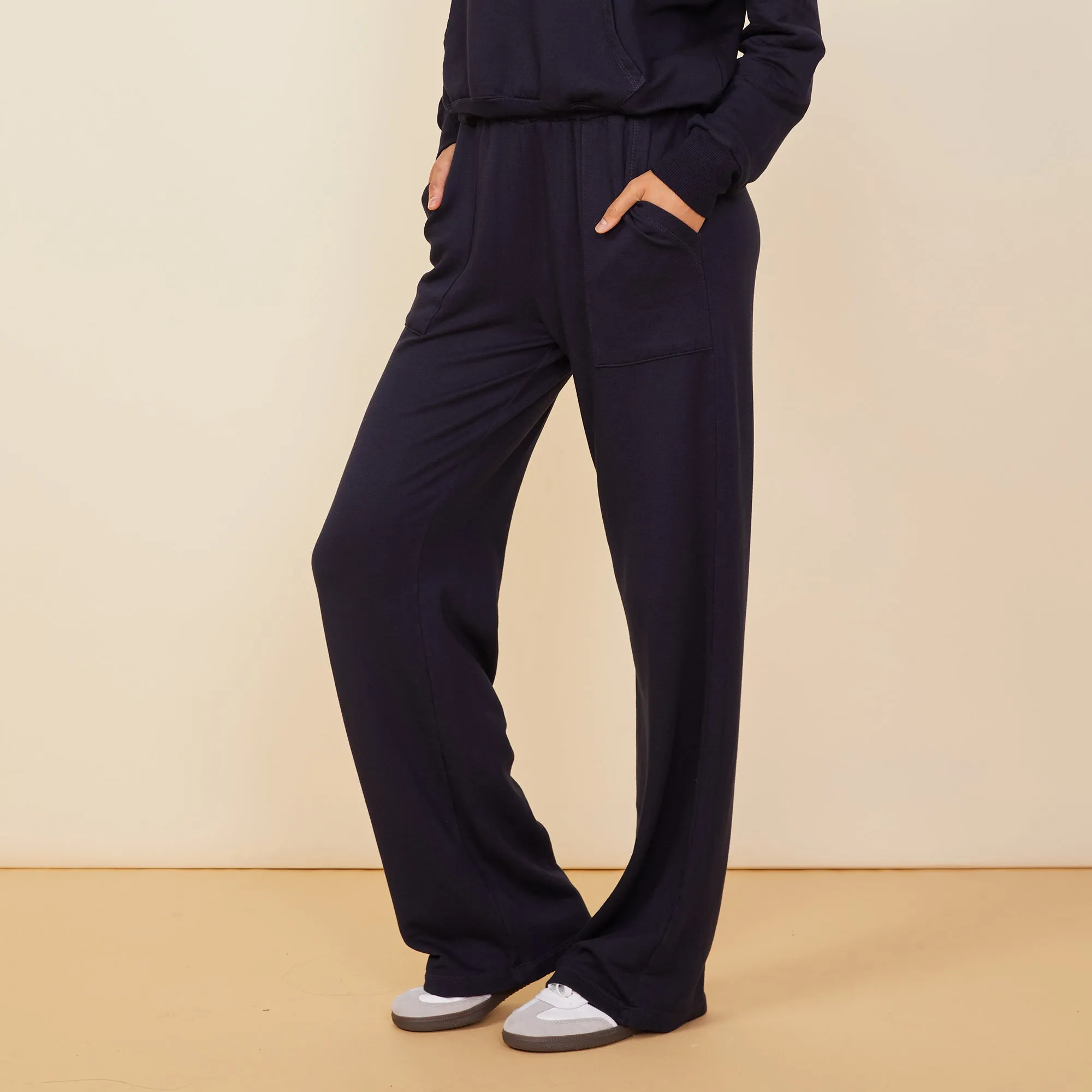 Supersoft Fleece Patch Pocket Sweat sold by Monrow product image thumbnail 2