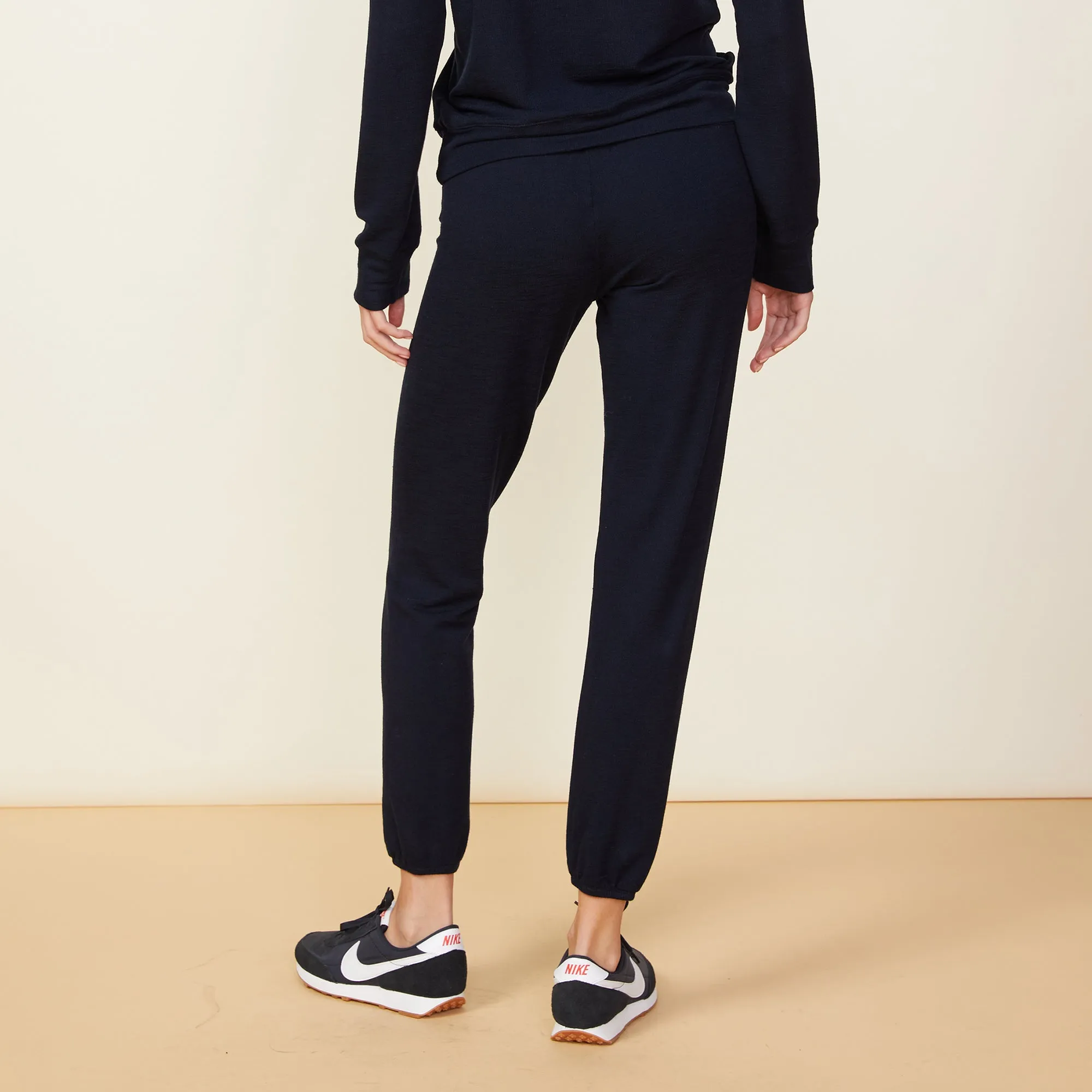 Supersoft Vintage Sweats sold by Monrow product image thumbnail 4