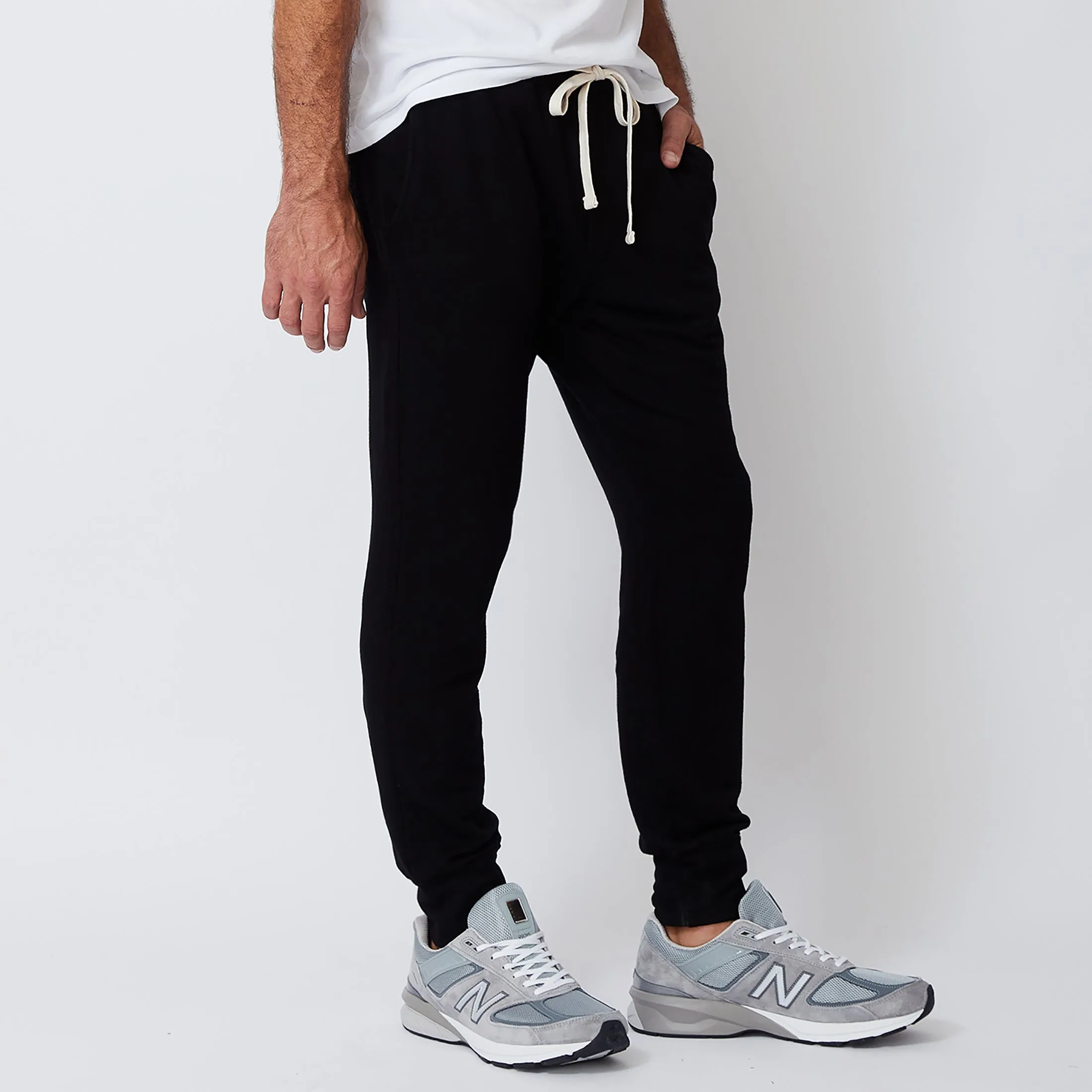 Supersoft Fleece Jogger sold by Monrow product image thumbnail 3